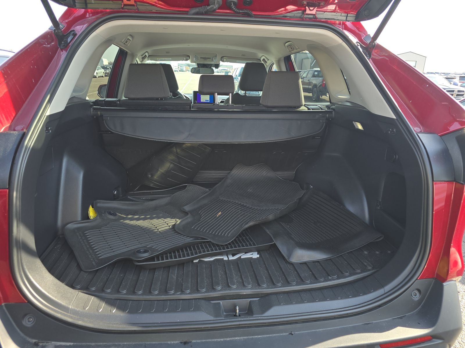 2023 Toyota RAV4 XLE AWD