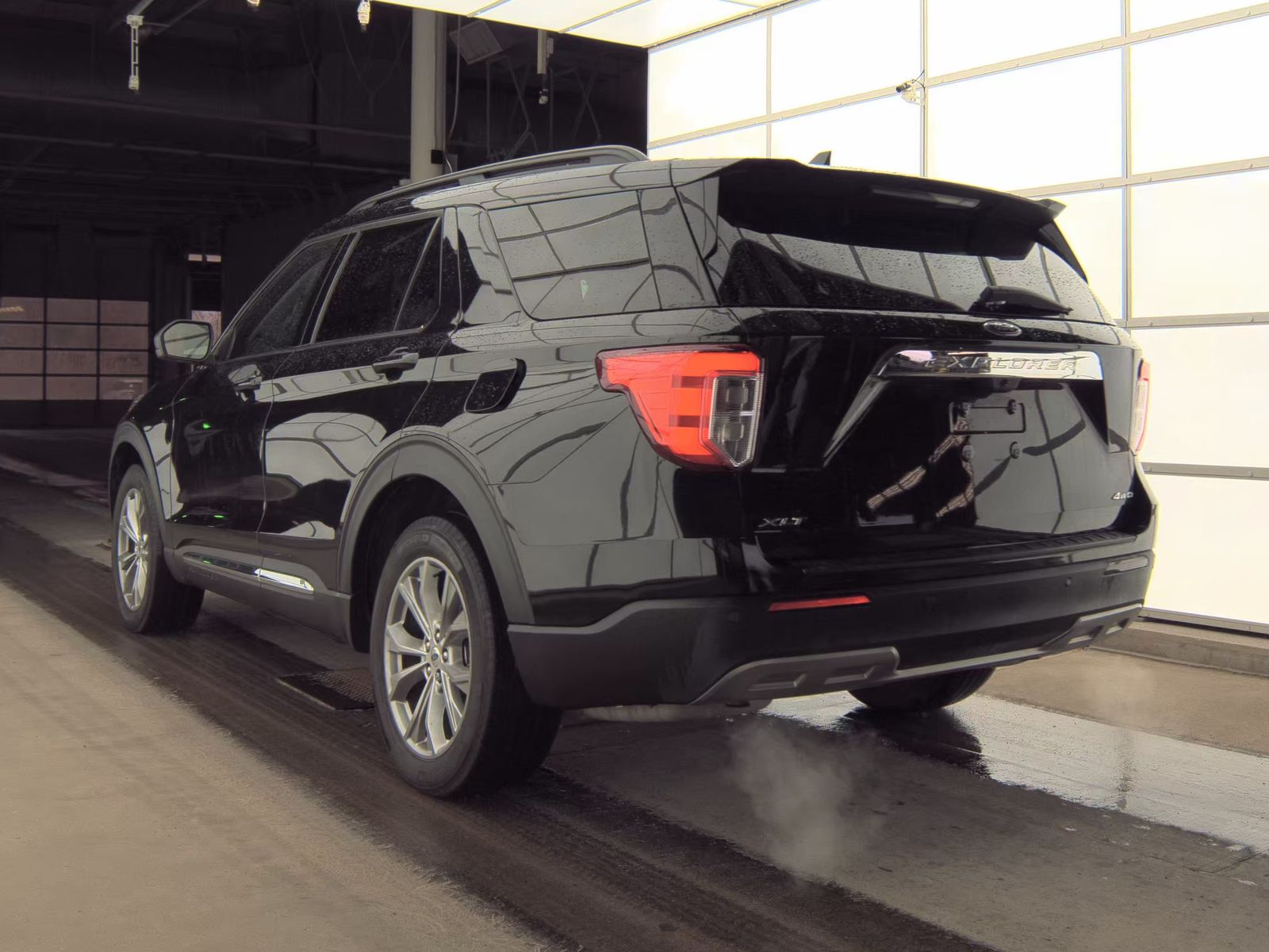 2022 Ford Explorer XLT AWD