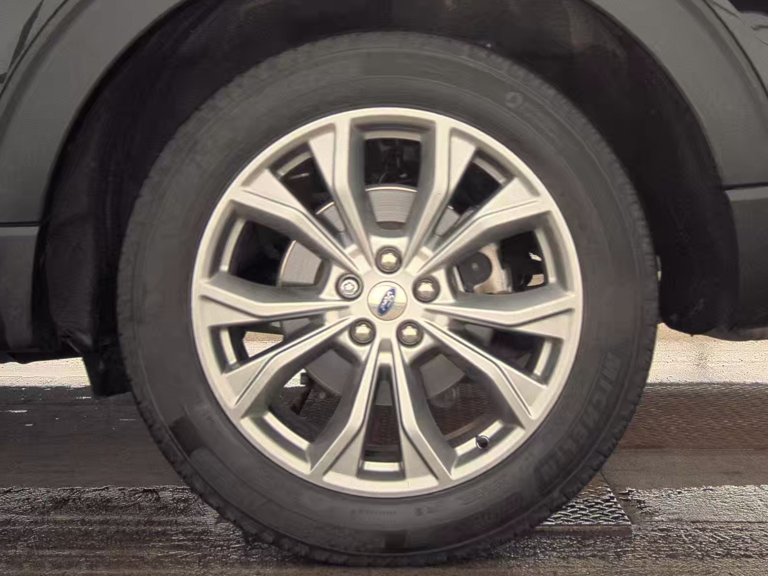 2022 Ford Explorer XLT AWD