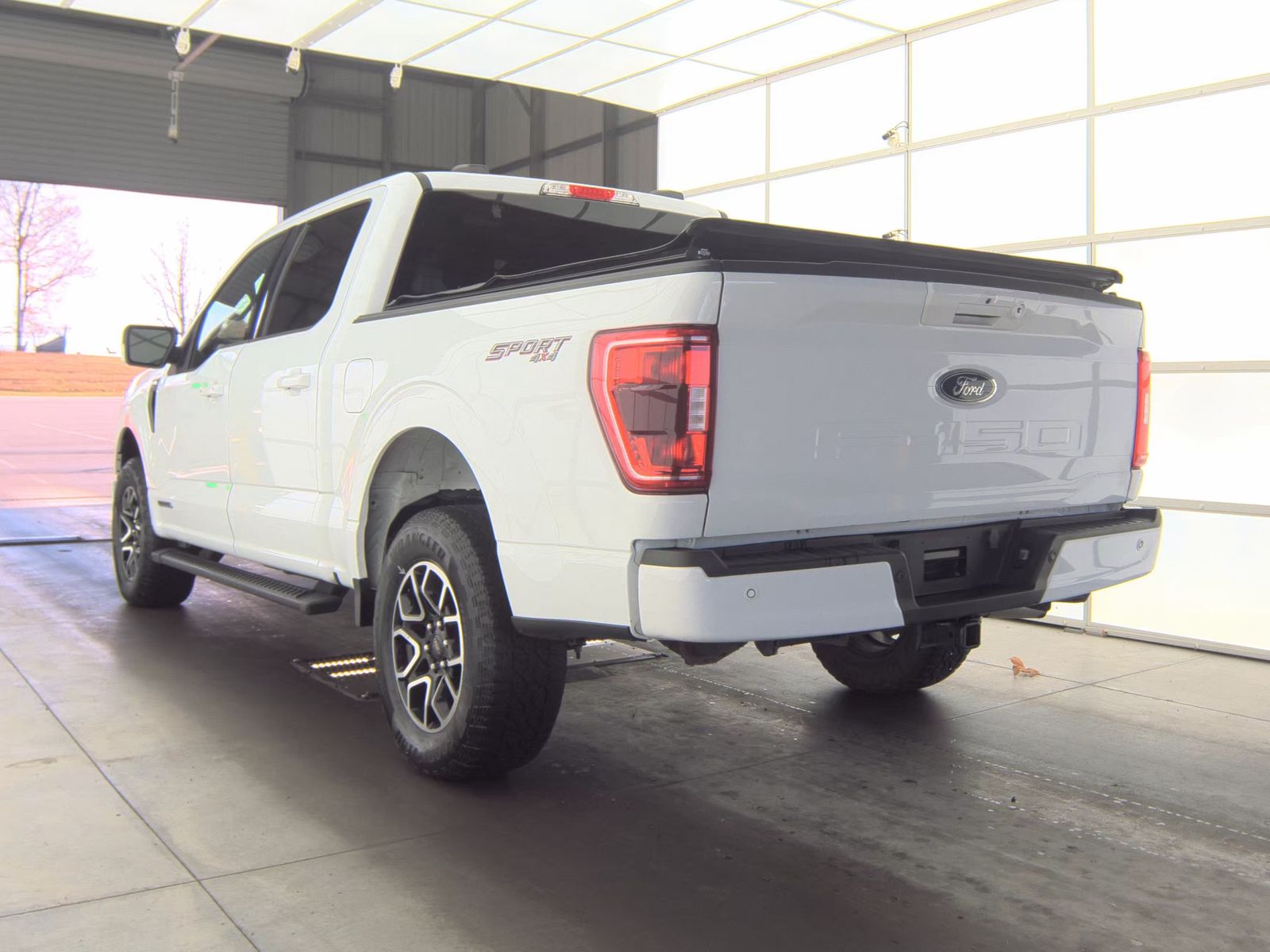 2023 Ford F-150 Hybrid XLT AWD