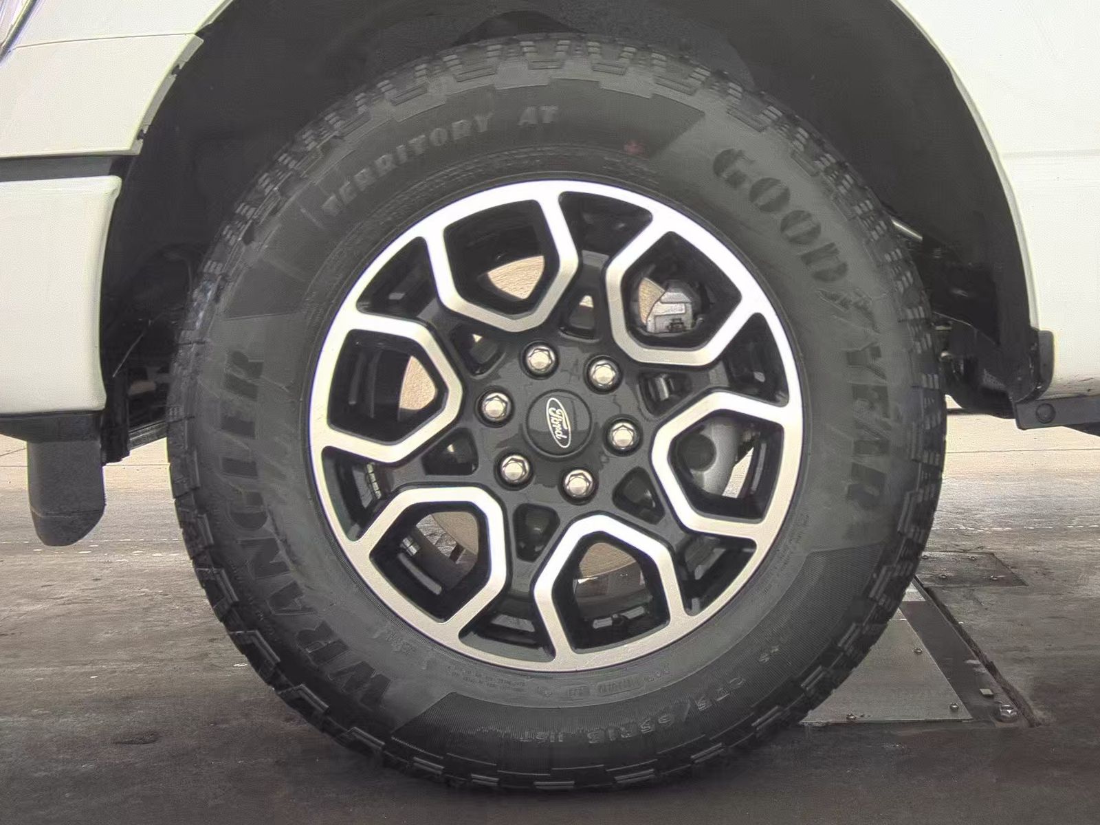 2023 Ford F-150 Hybrid XLT AWD