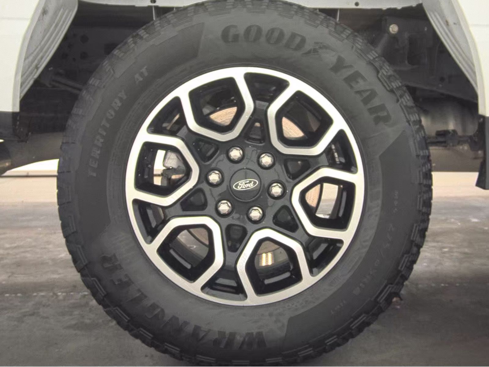 2023 Ford F-150 Hybrid XLT AWD