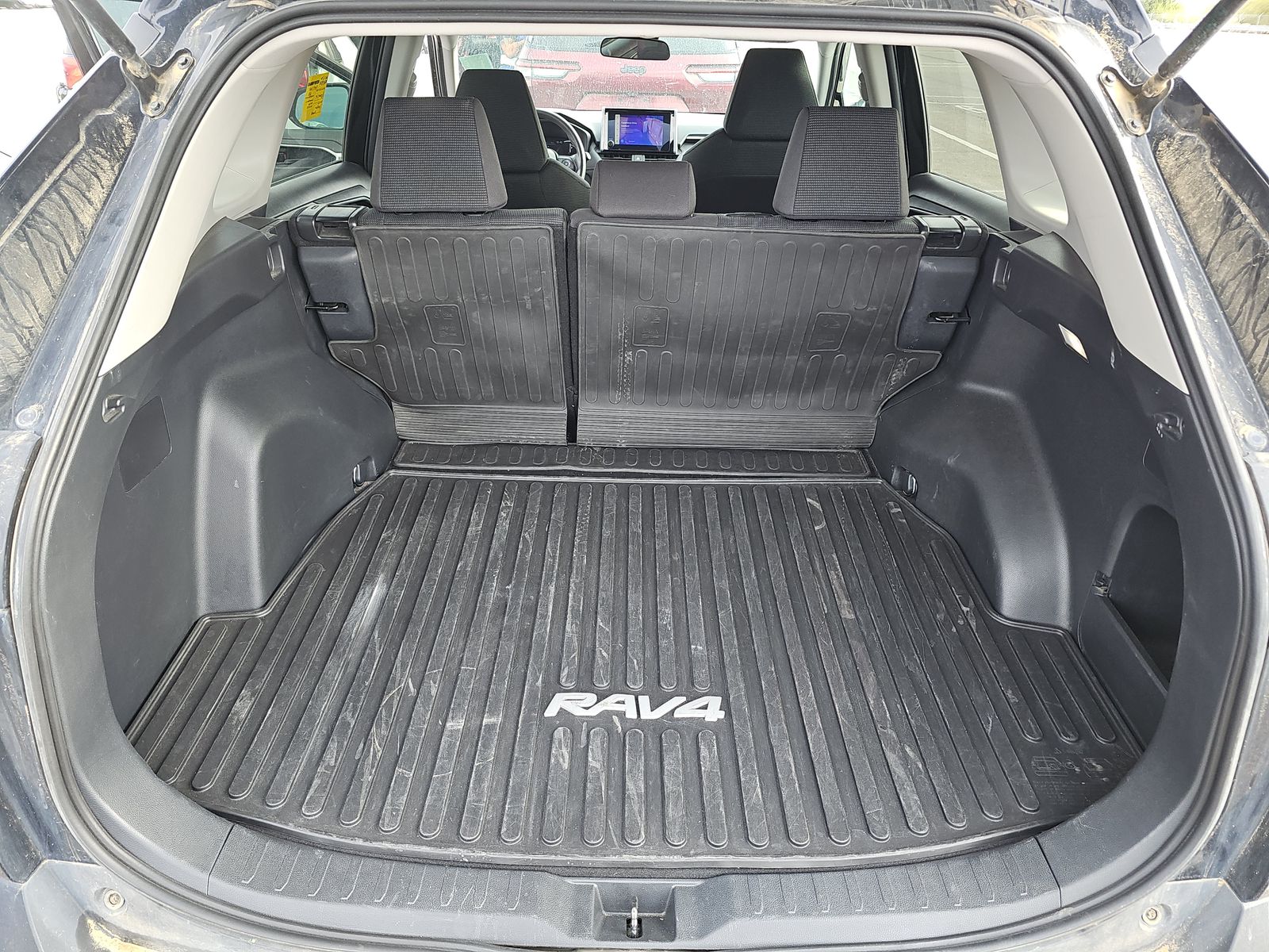 2024 Toyota RAV4 LE AWD