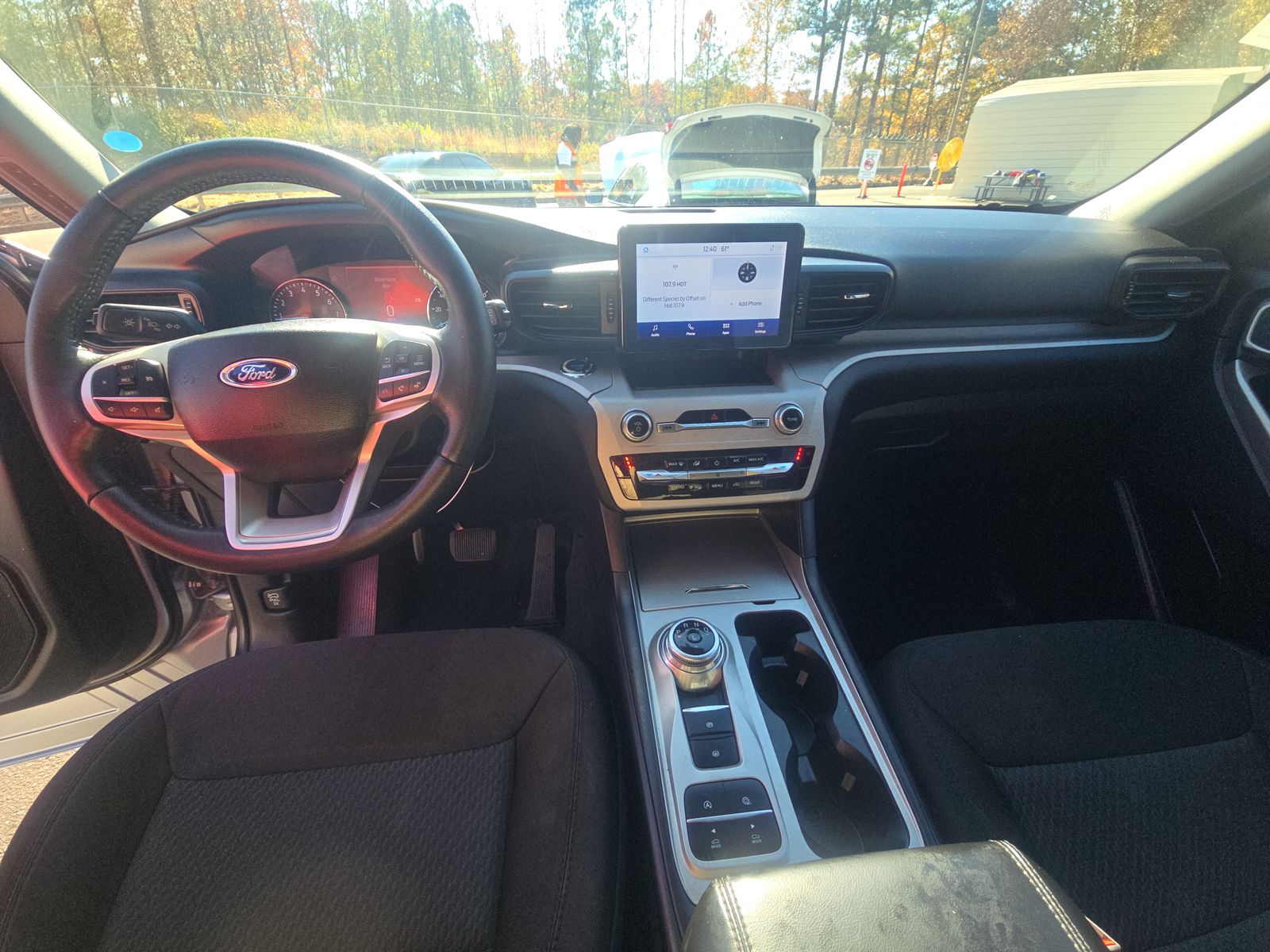 2023 Ford Explorer XLT RWD