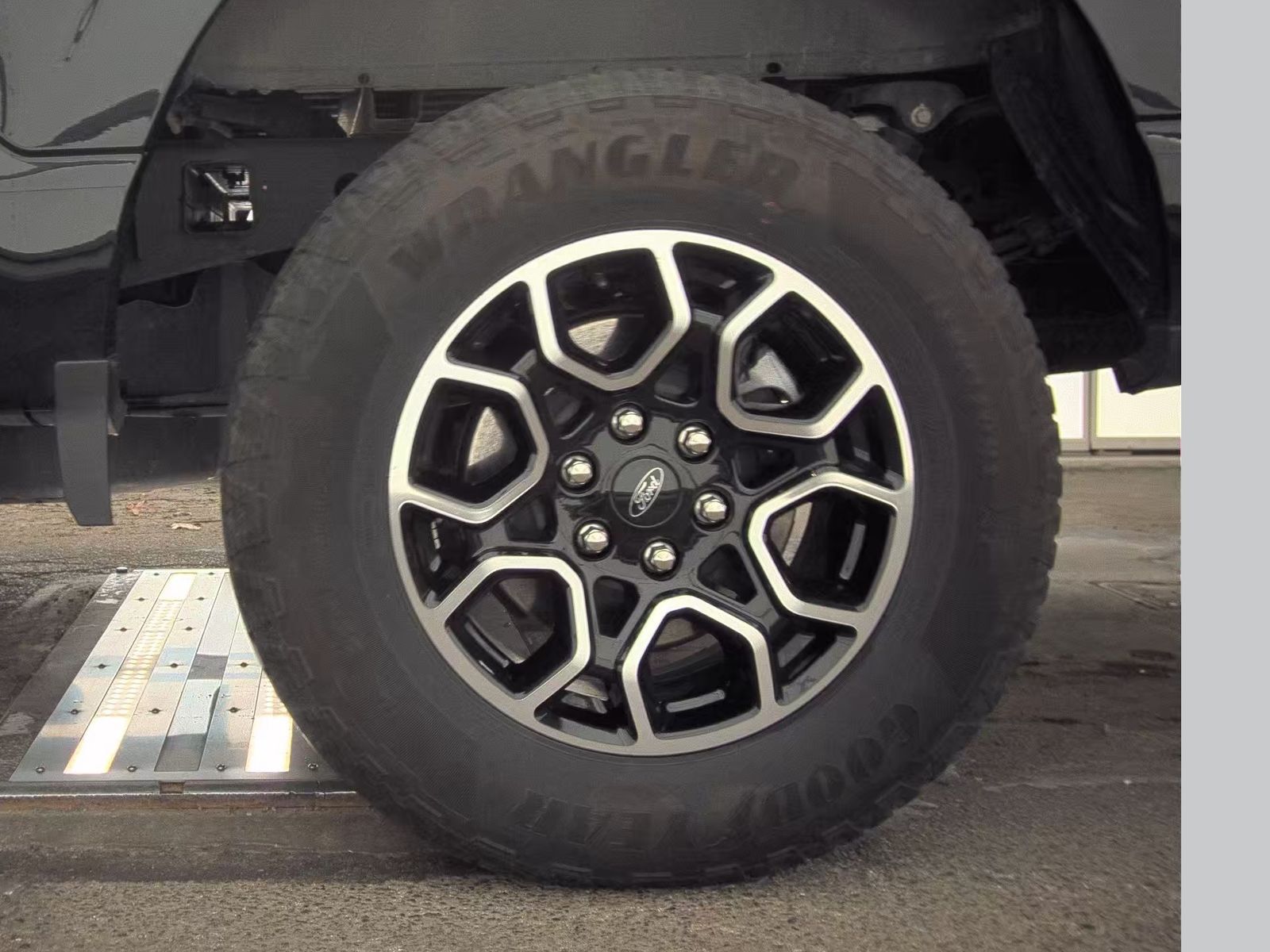 2023 Ford F-150 Hybrid XLT AWD