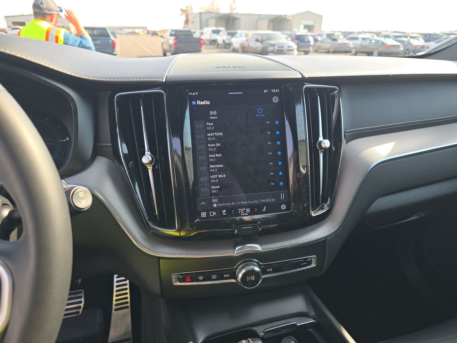 2022 Volvo XC60 Recharge T8 R-Design AWD