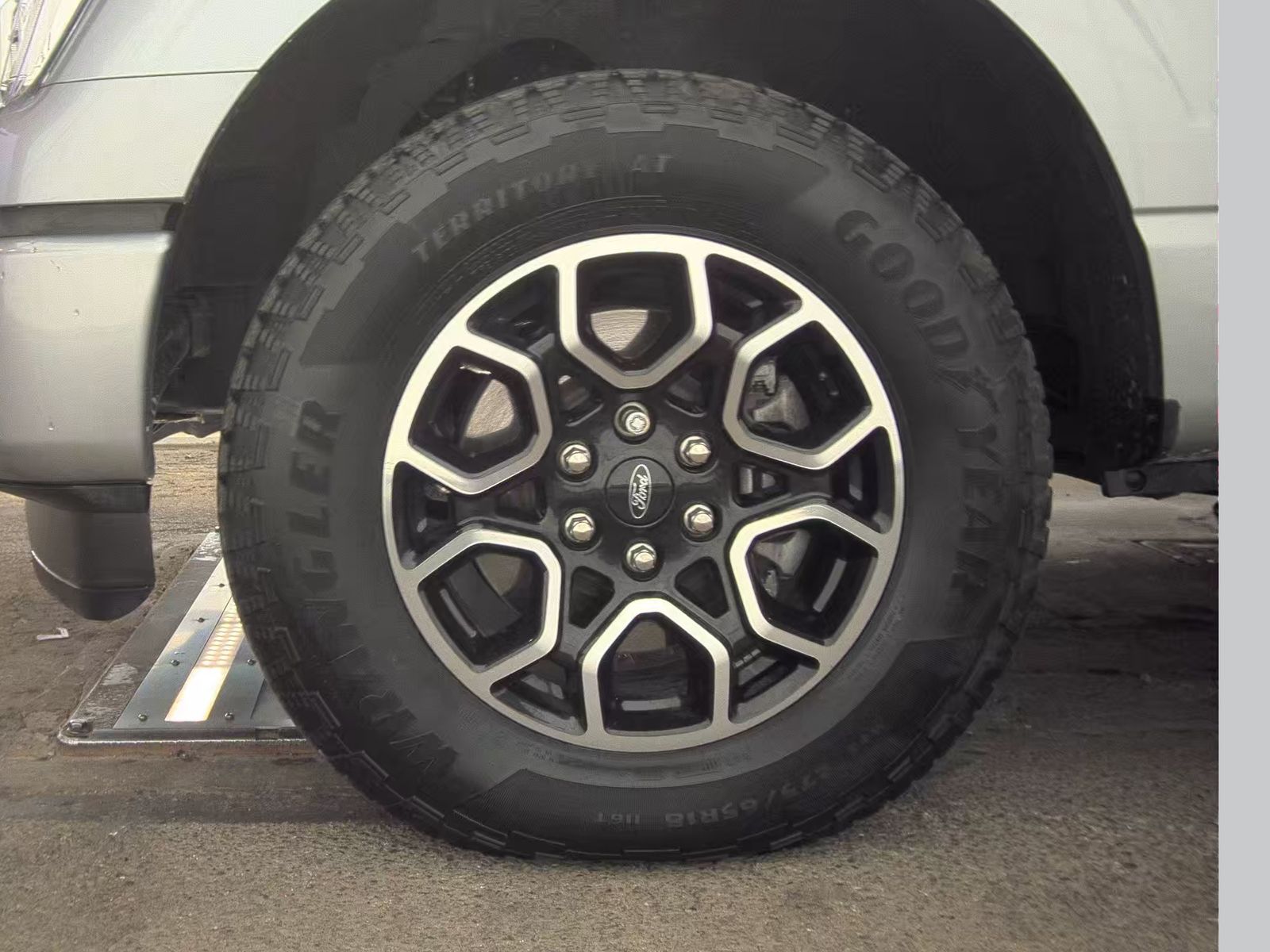 2023 Ford F-150 Hybrid XLT AWD