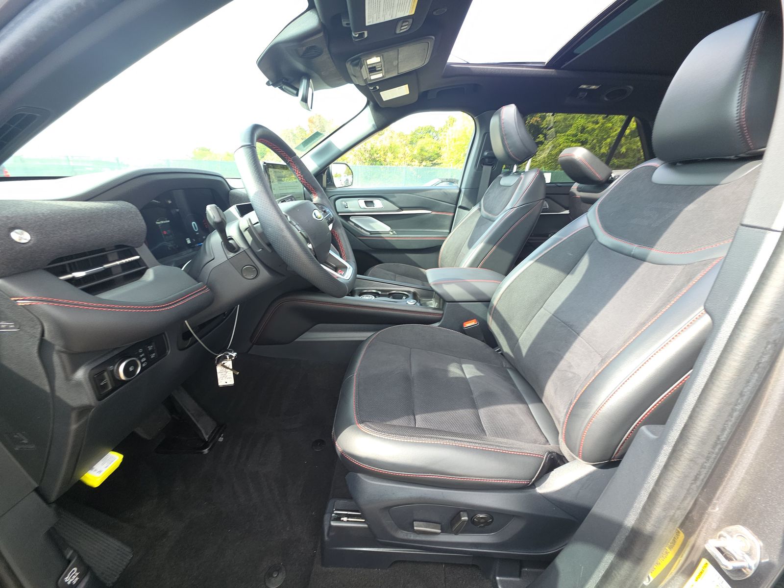 2025 Ford Explorer ST AWD