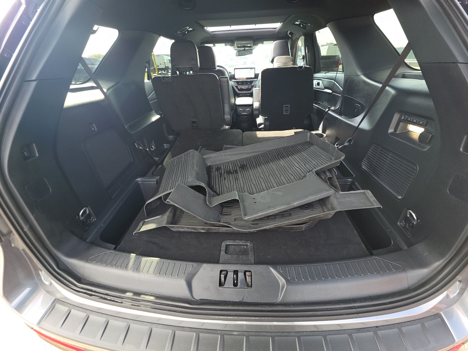 2025 Ford Explorer ST AWD