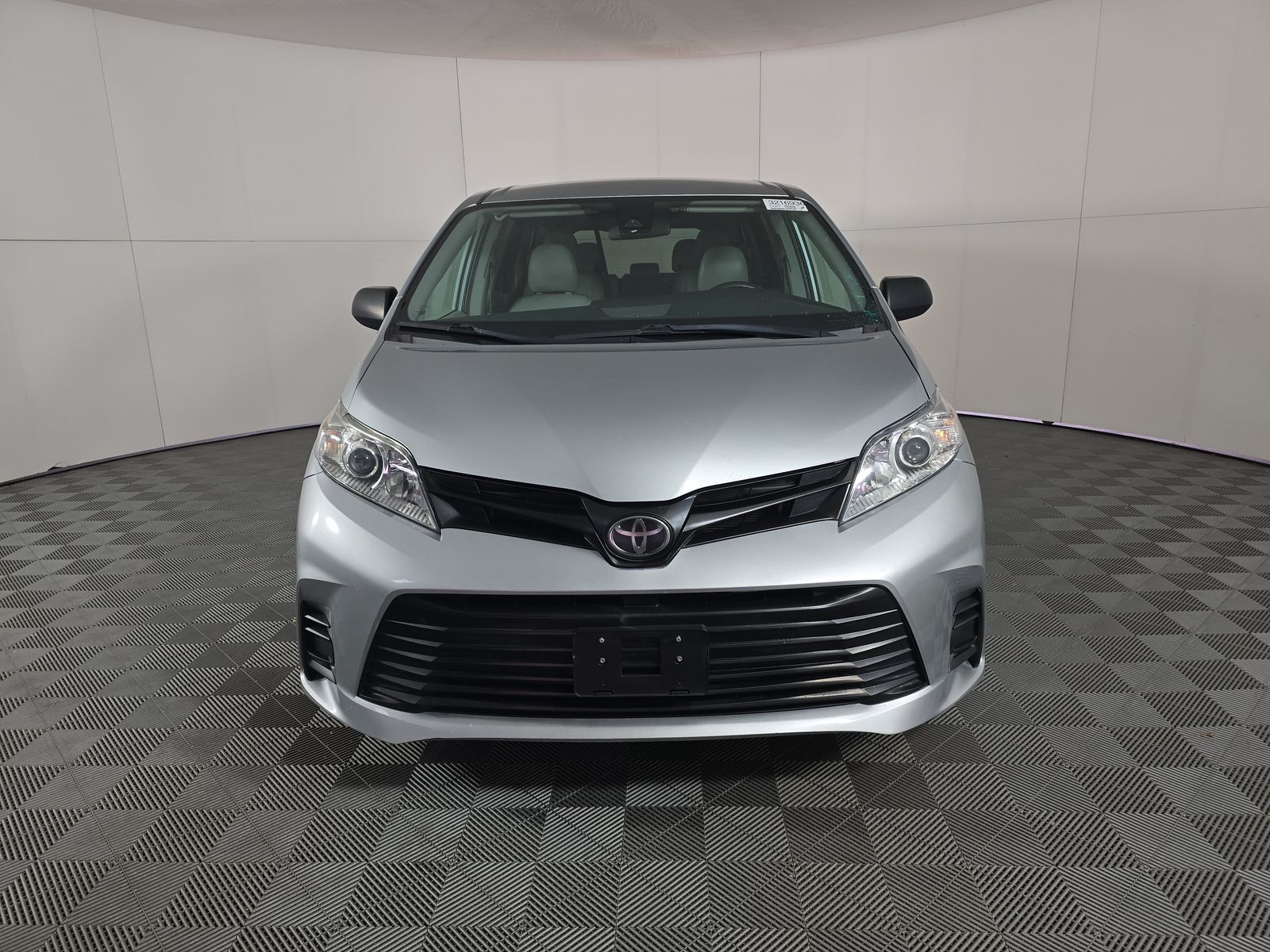 2020 Toyota Sienna L FWD