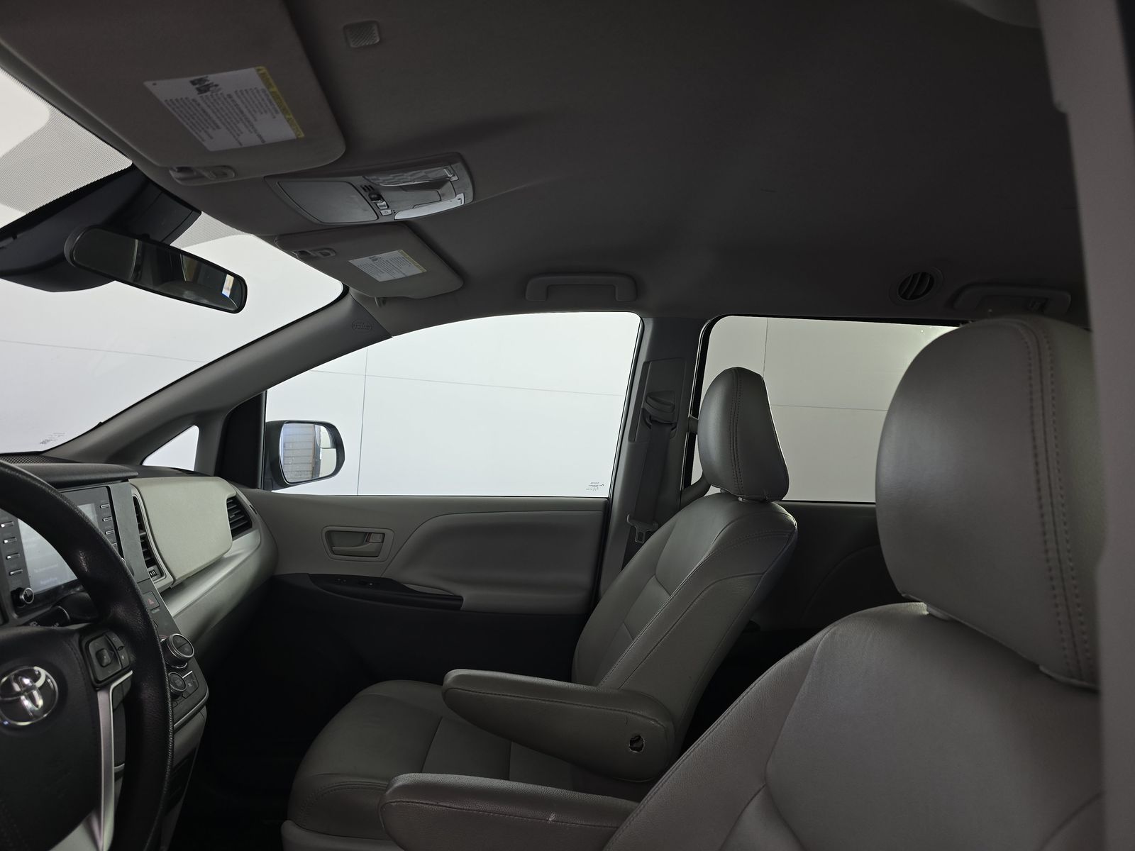 2020 Toyota Sienna L FWD