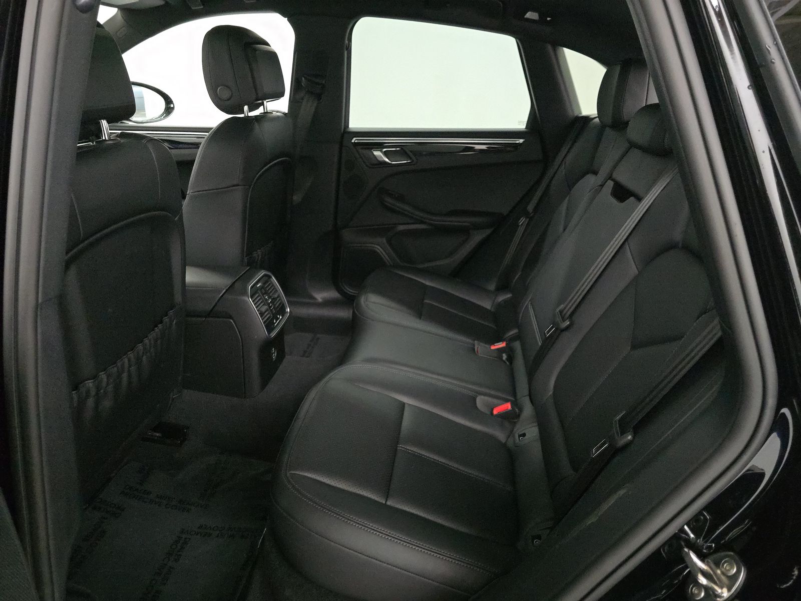 2025 Porsche Macan Base AWD