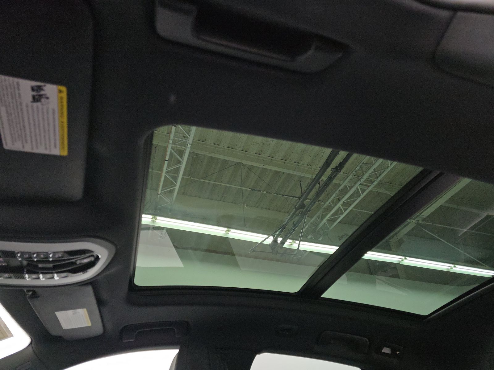 2025 Porsche Macan Base AWD