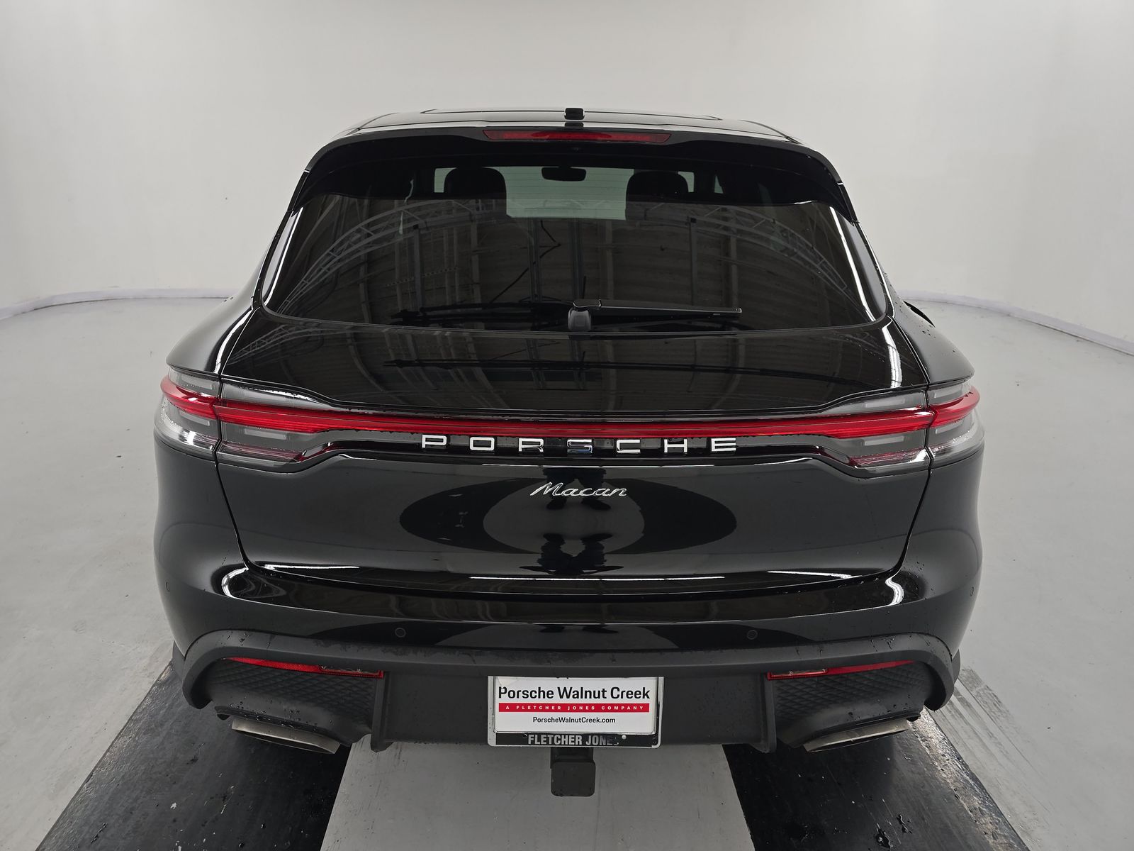 2025 Porsche Macan Base AWD