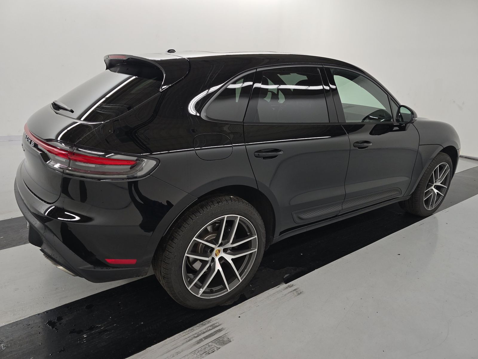 2025 Porsche Macan Base AWD