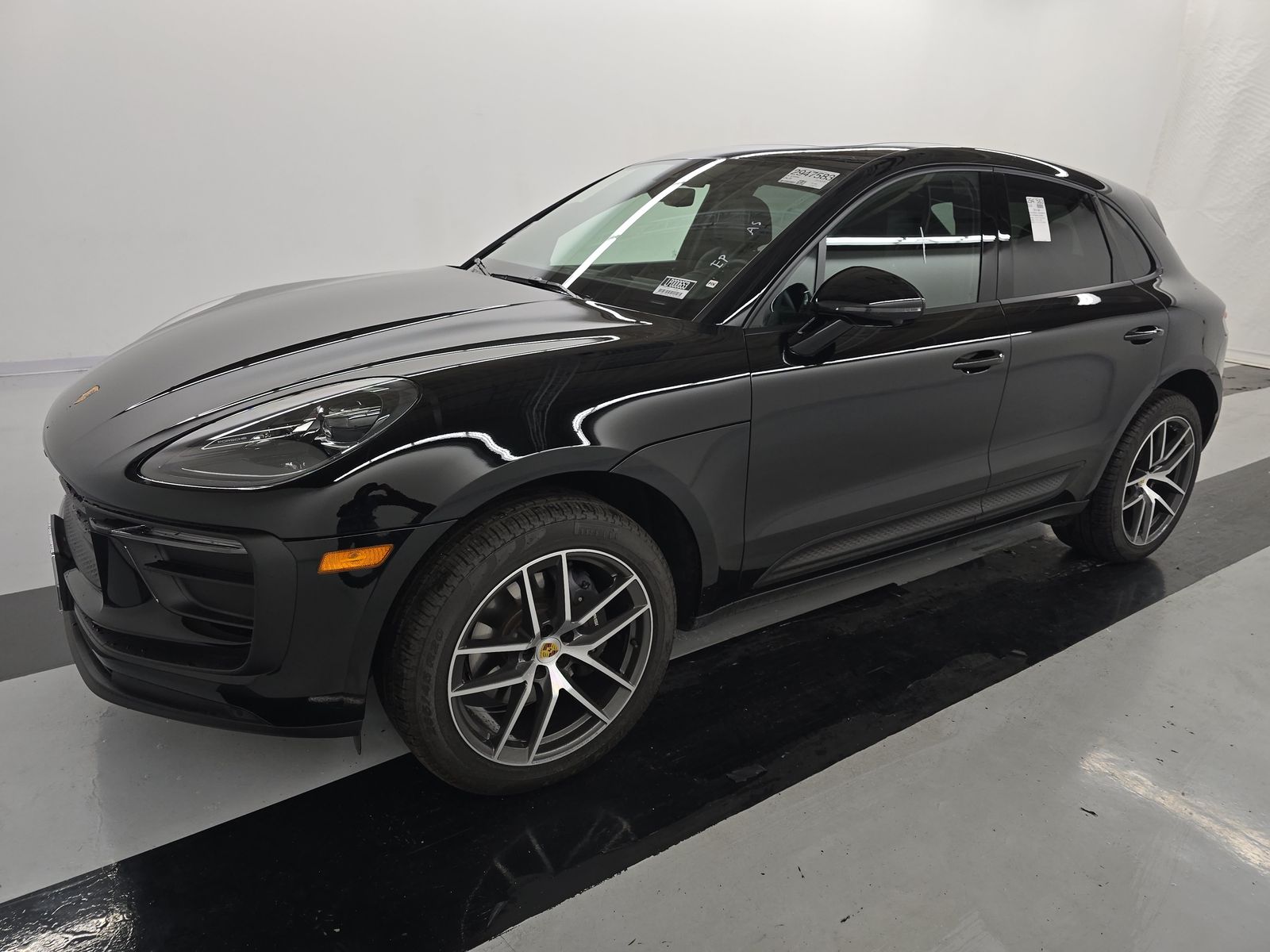2025 Porsche Macan Base AWD