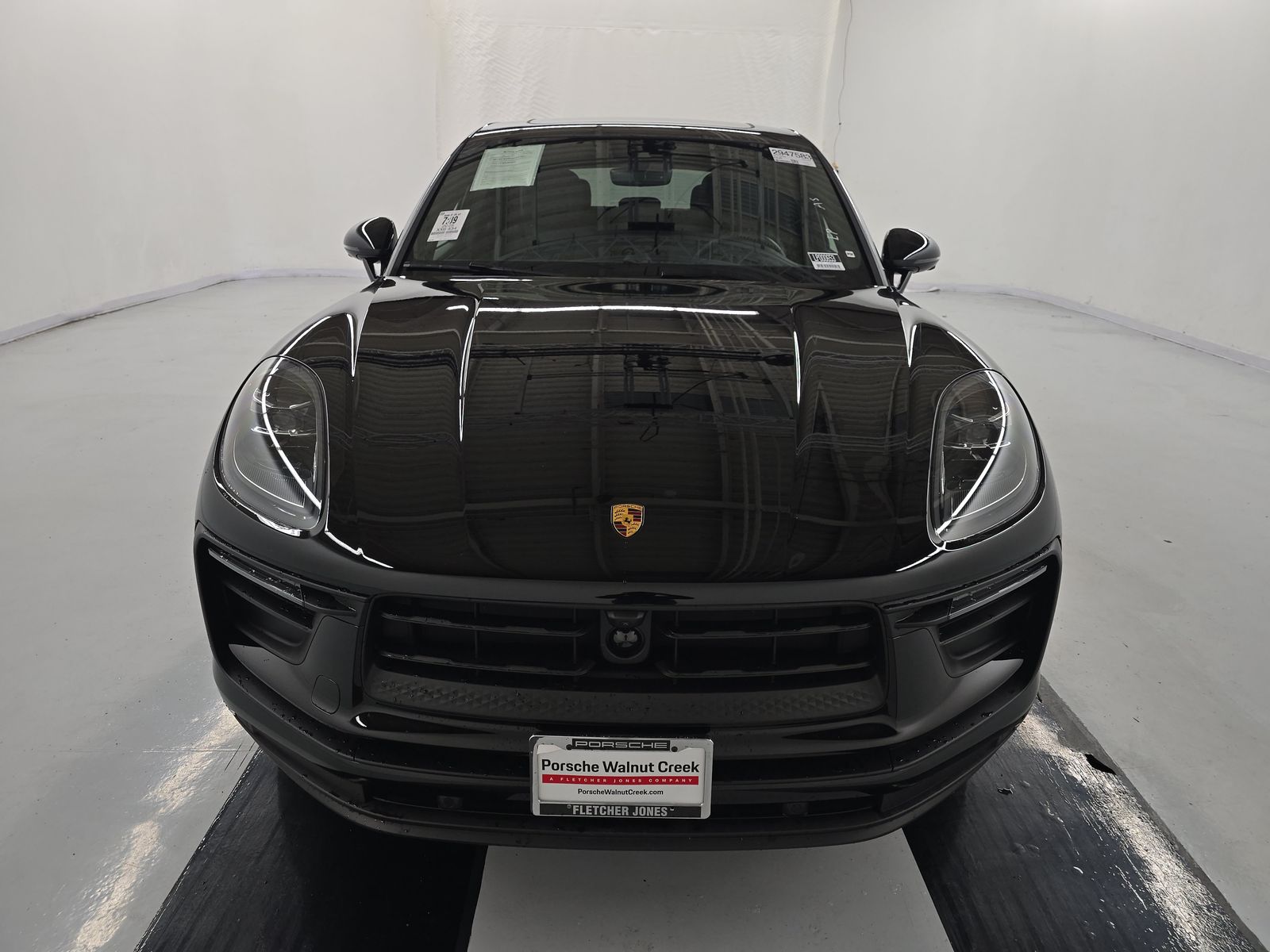 2025 Porsche Macan Base AWD