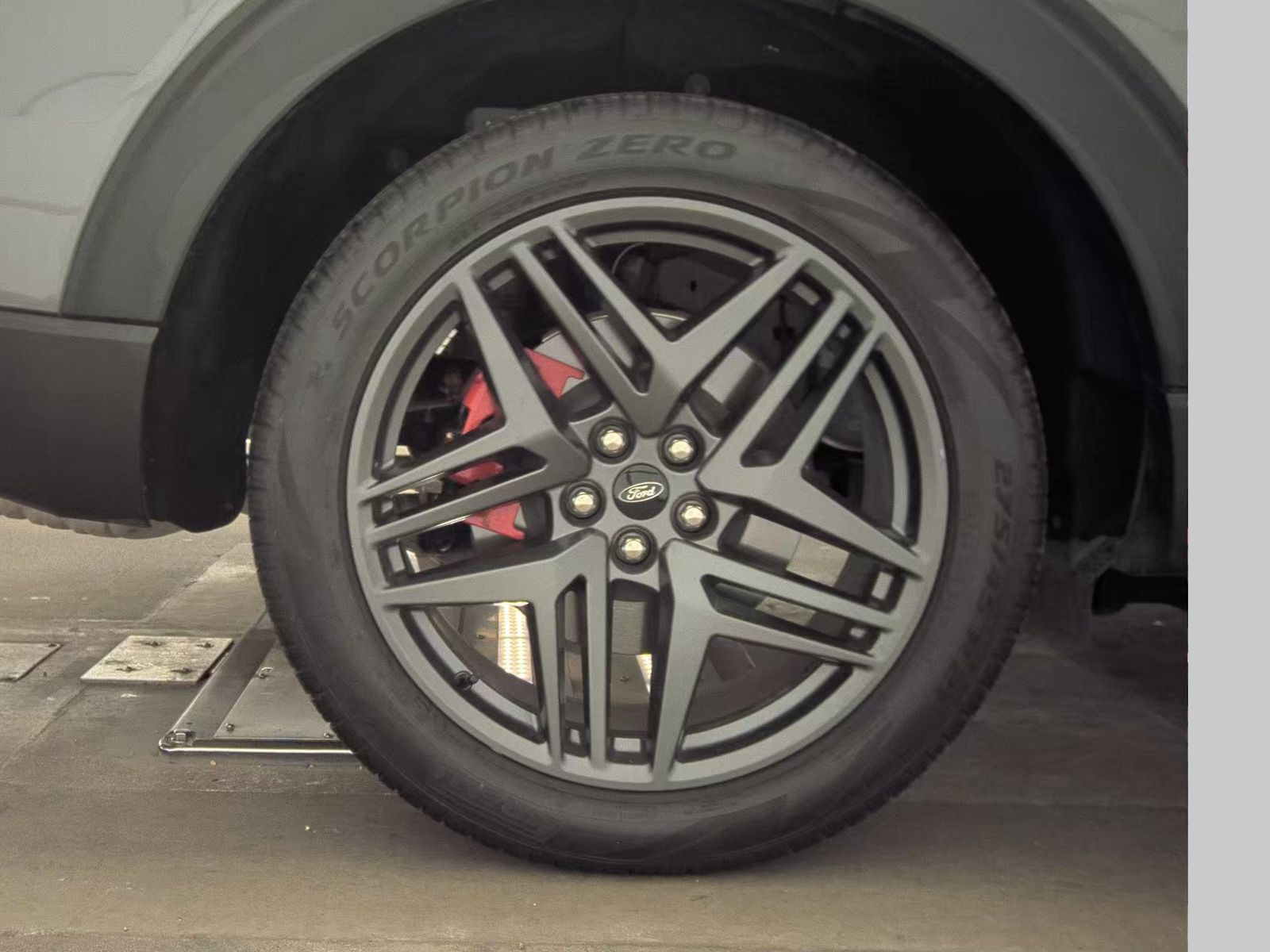 2025 Ford Explorer ST AWD