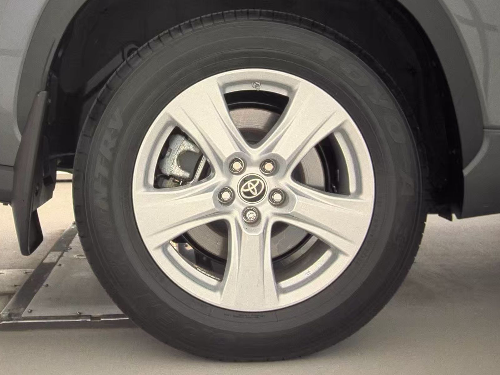 2022 Toyota Highlander L AWD