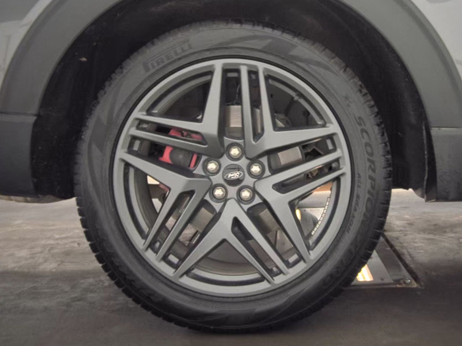 2025 Ford Explorer ST-Line AWD