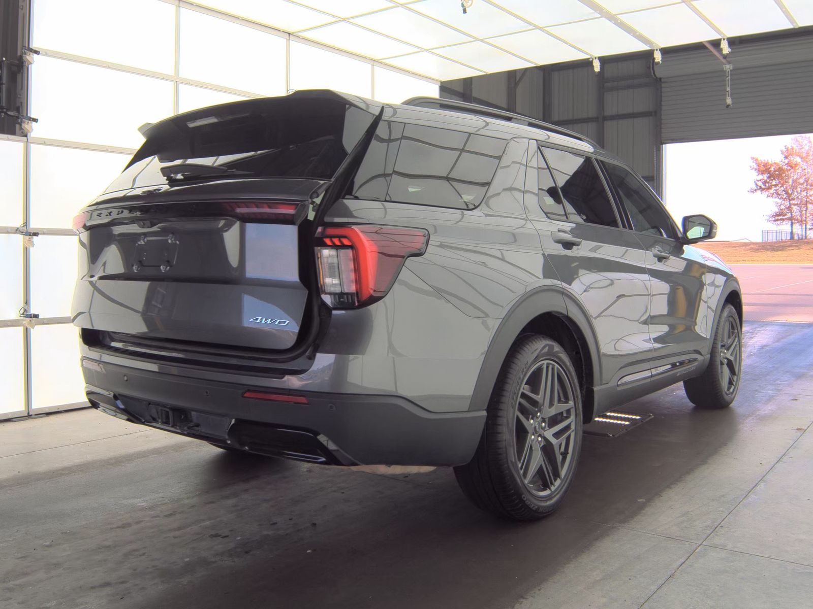 2025 Ford Explorer ST-Line AWD