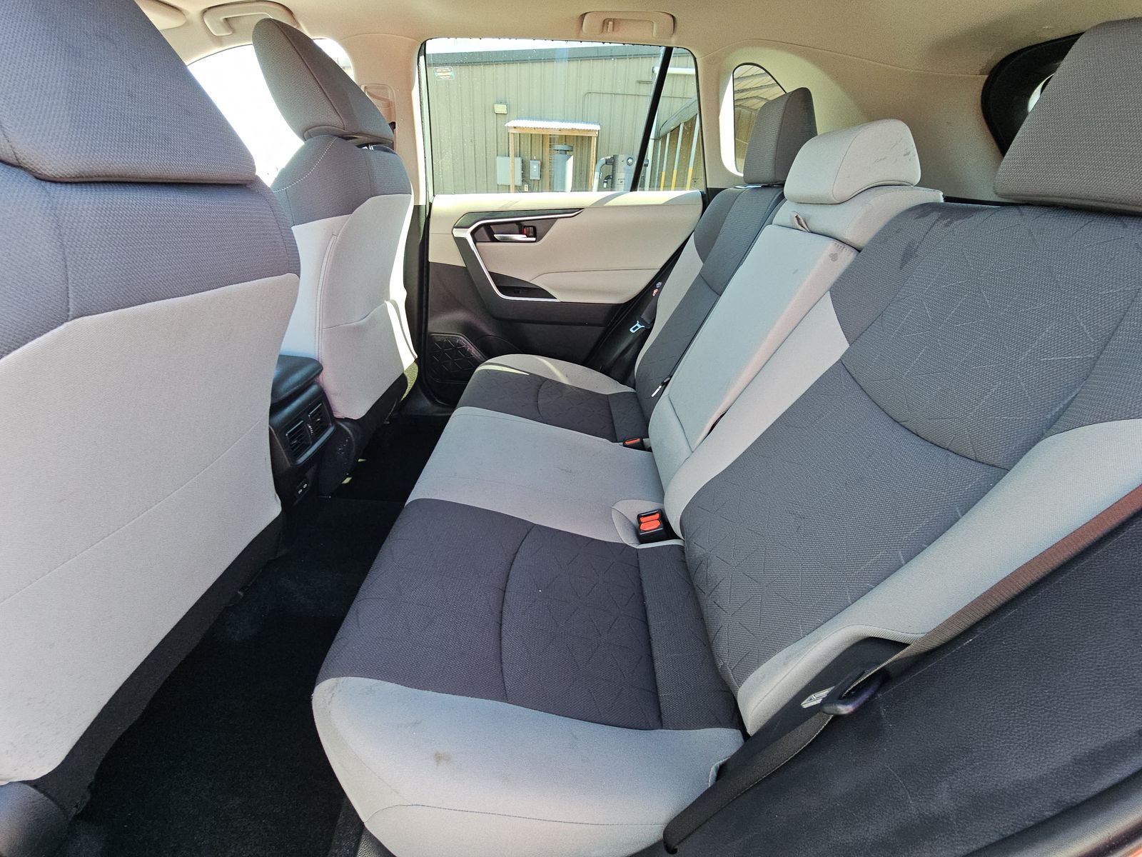 2022 Toyota RAV4 XLE FWD