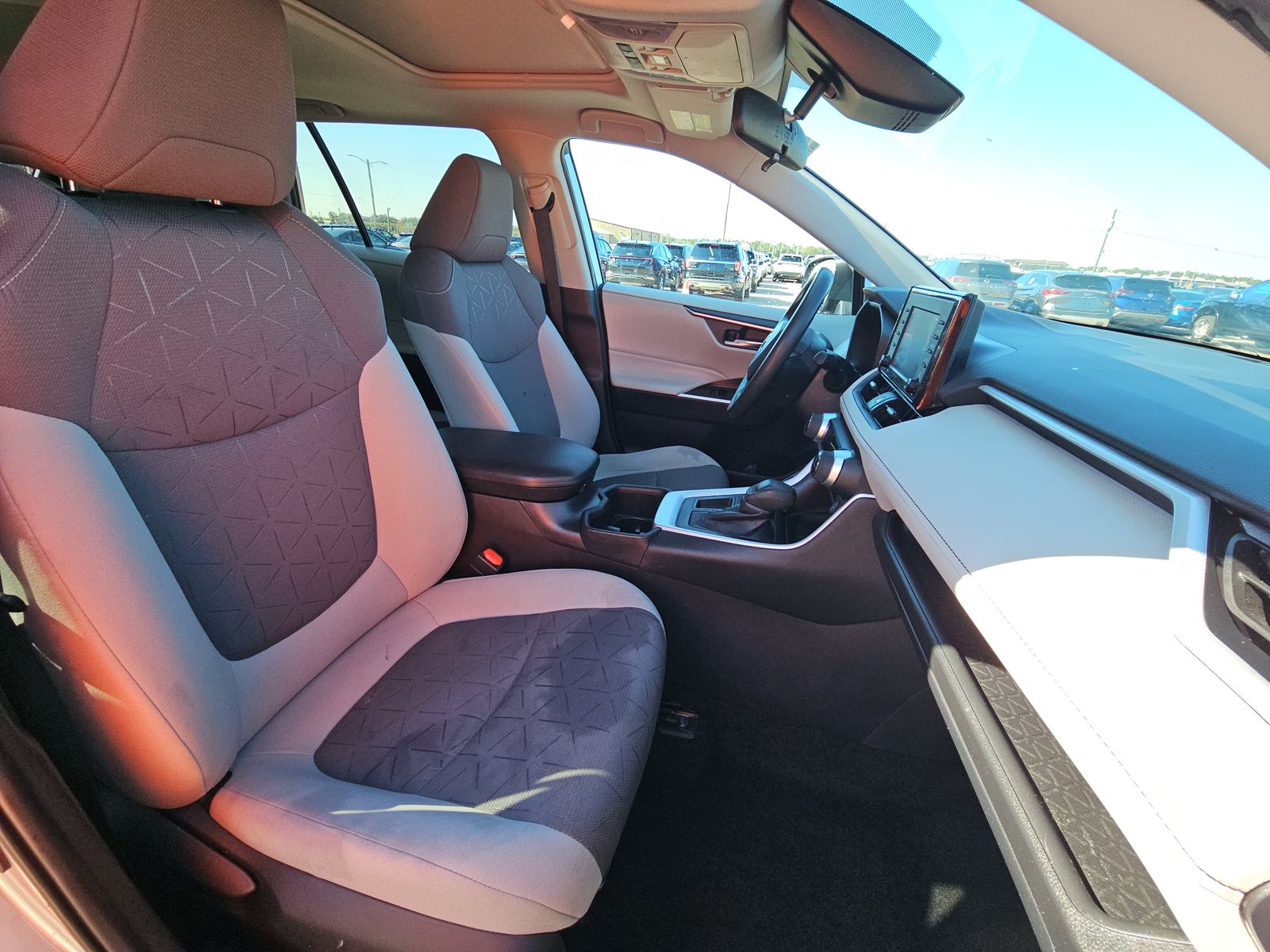 2022 Toyota RAV4 XLE FWD