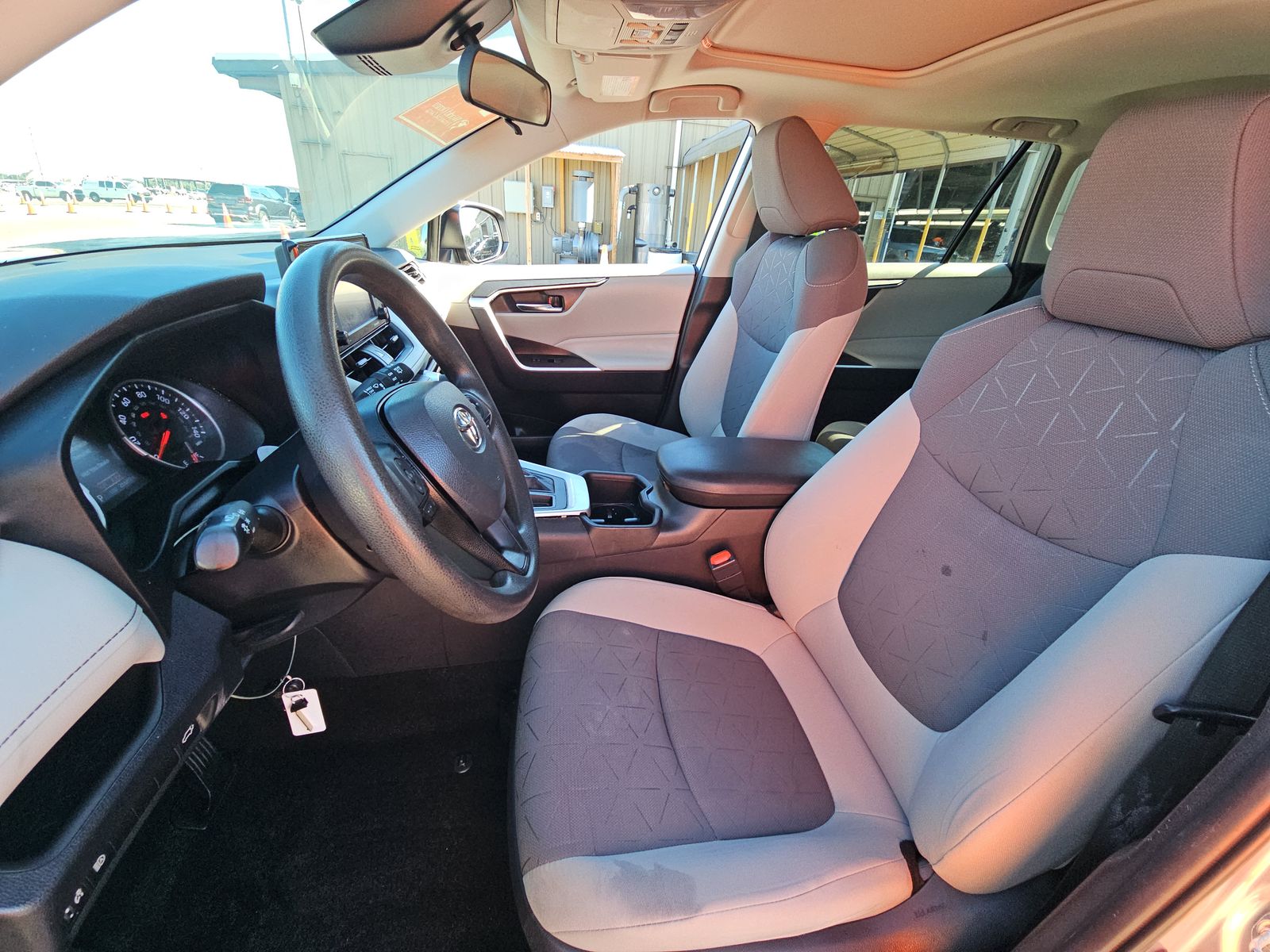 2022 Toyota RAV4 XLE FWD