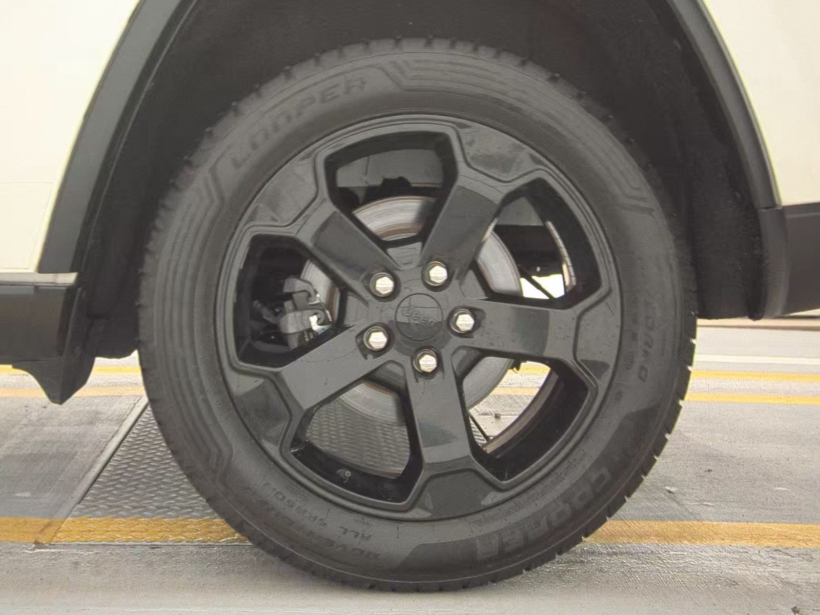 2019 Jeep Grand Cherokee Laredo Upland Edition AWD