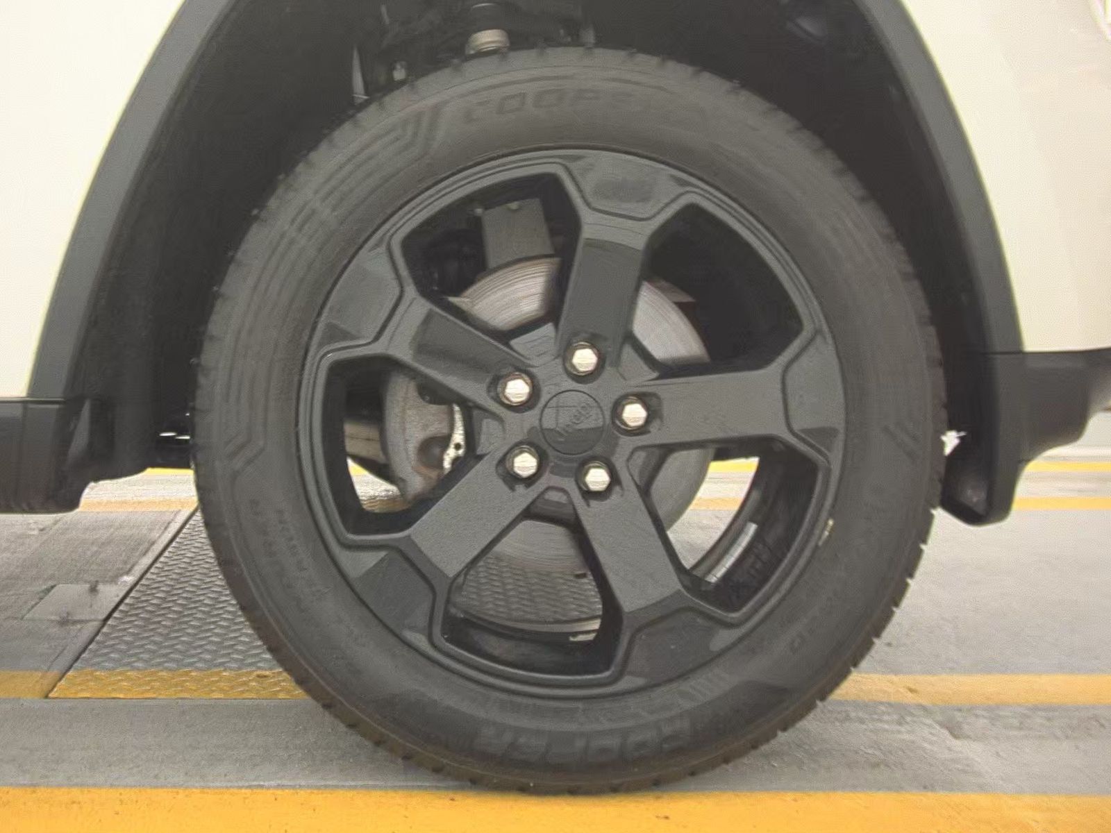 2019 Jeep Grand Cherokee Laredo Upland Edition AWD