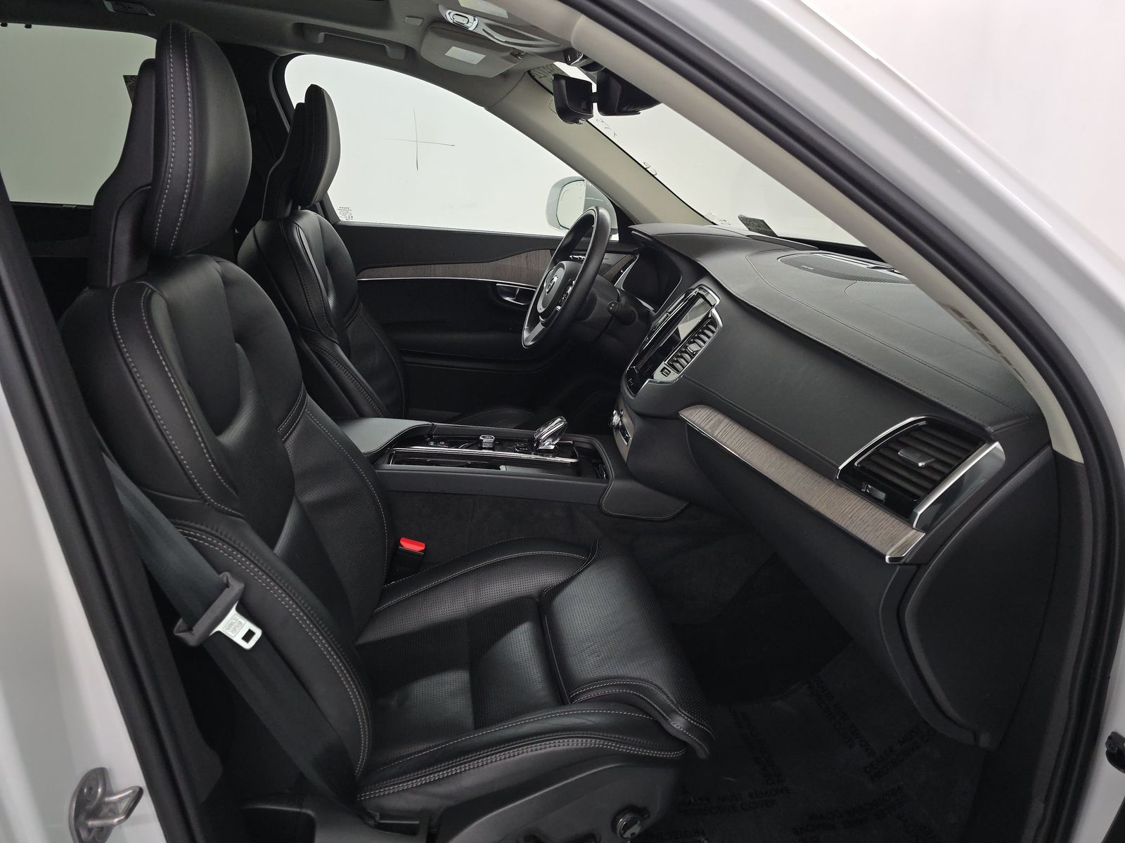 2022 Volvo XC90 Recharge T8 Inscription AWD