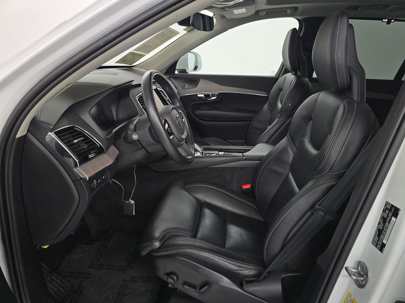 2022 Volvo XC90 Recharge T8 Inscription AWD