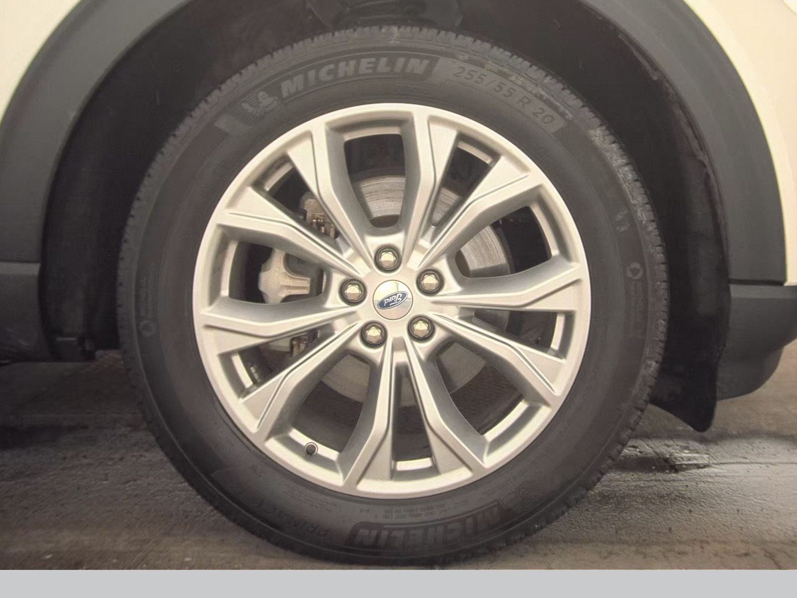 2023 Ford Explorer XLT AWD