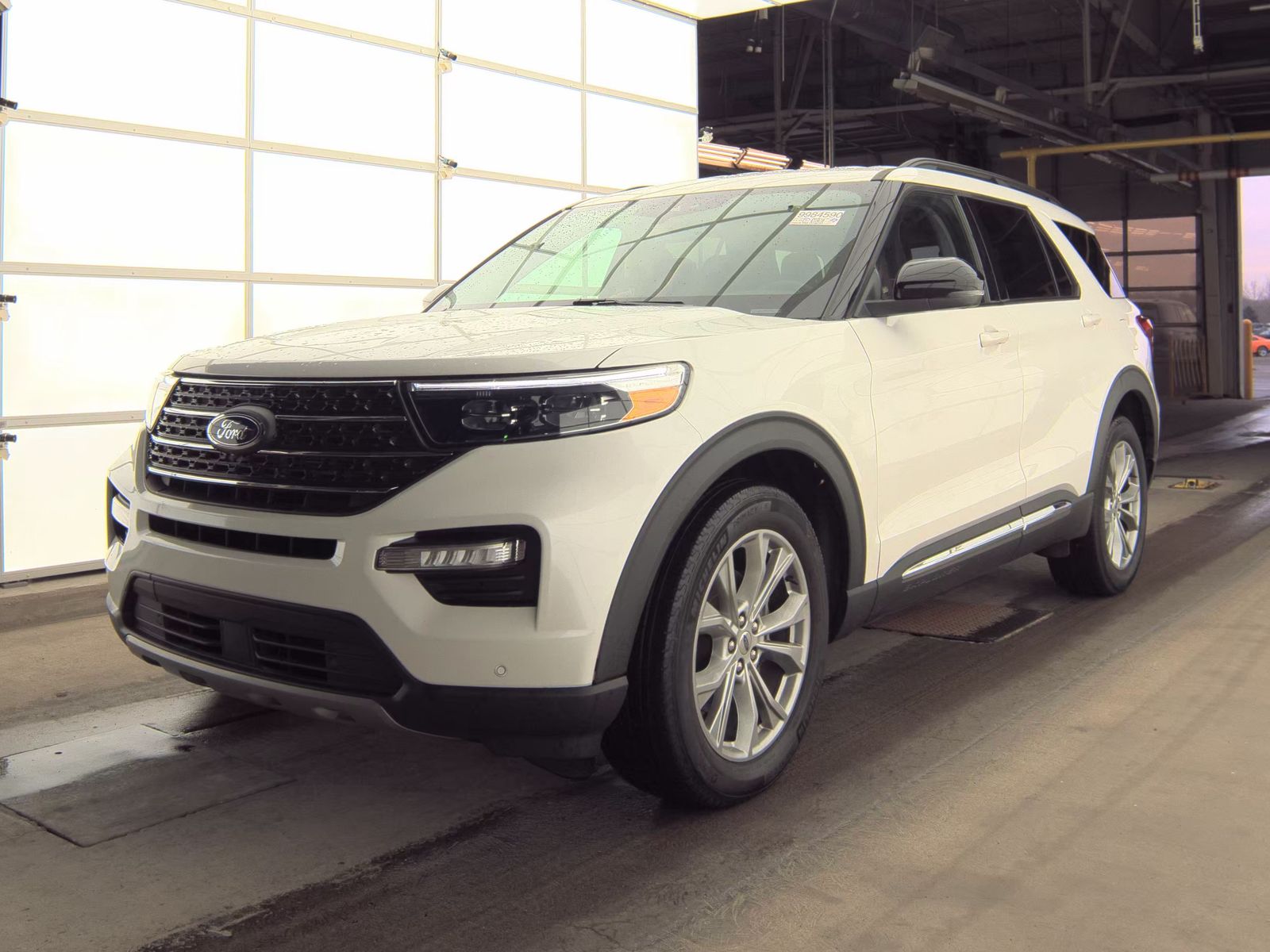 2023 Ford Explorer XLT AWD