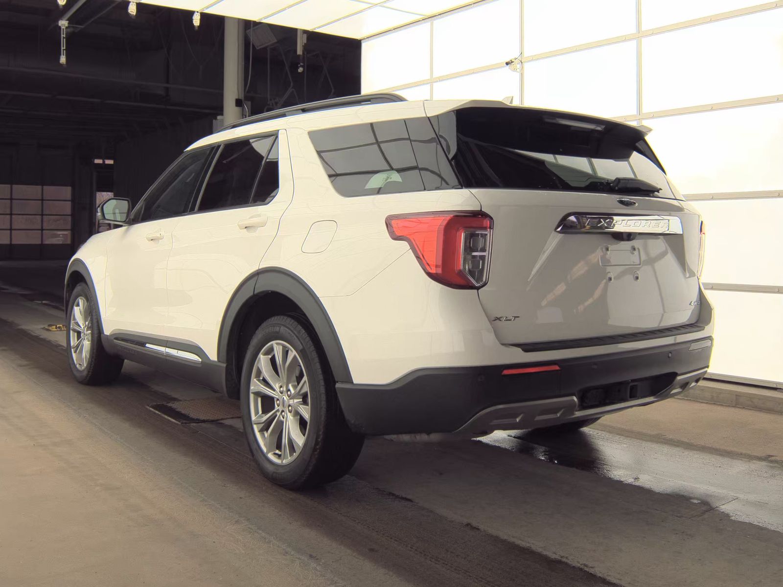 2023 Ford Explorer XLT AWD