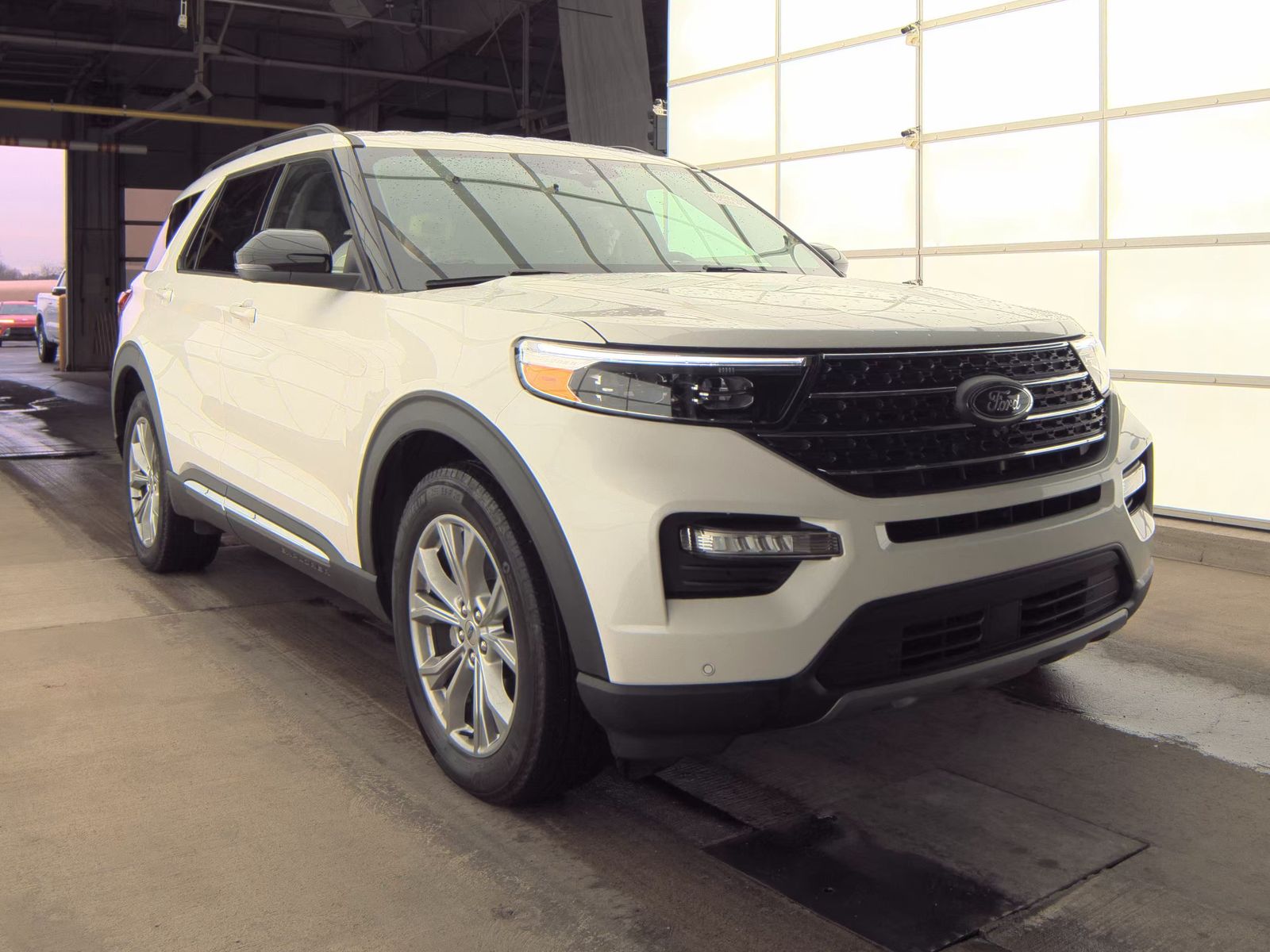 2023 Ford Explorer XLT AWD