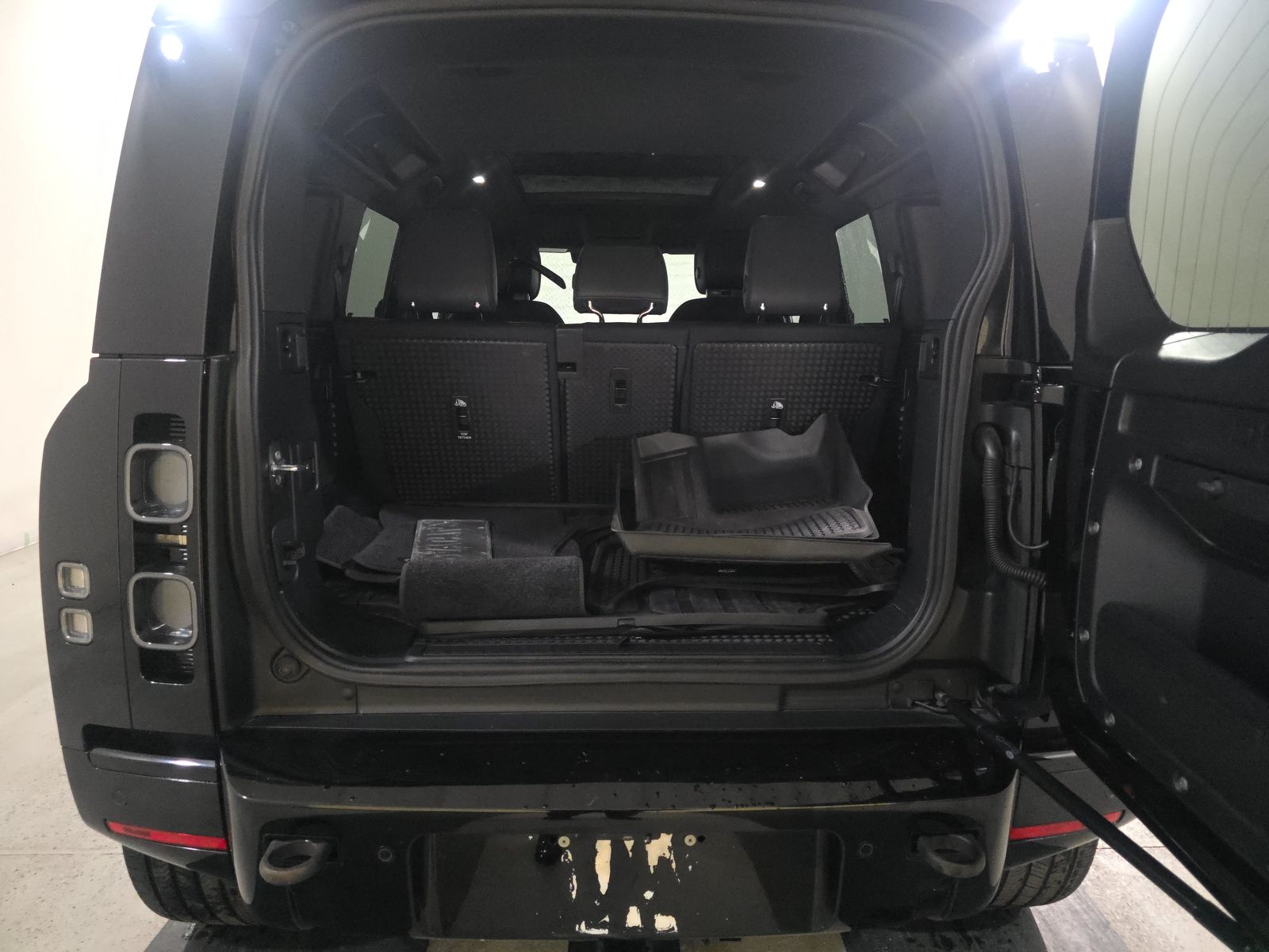 2023 Land Rover Defender 110 X AWD