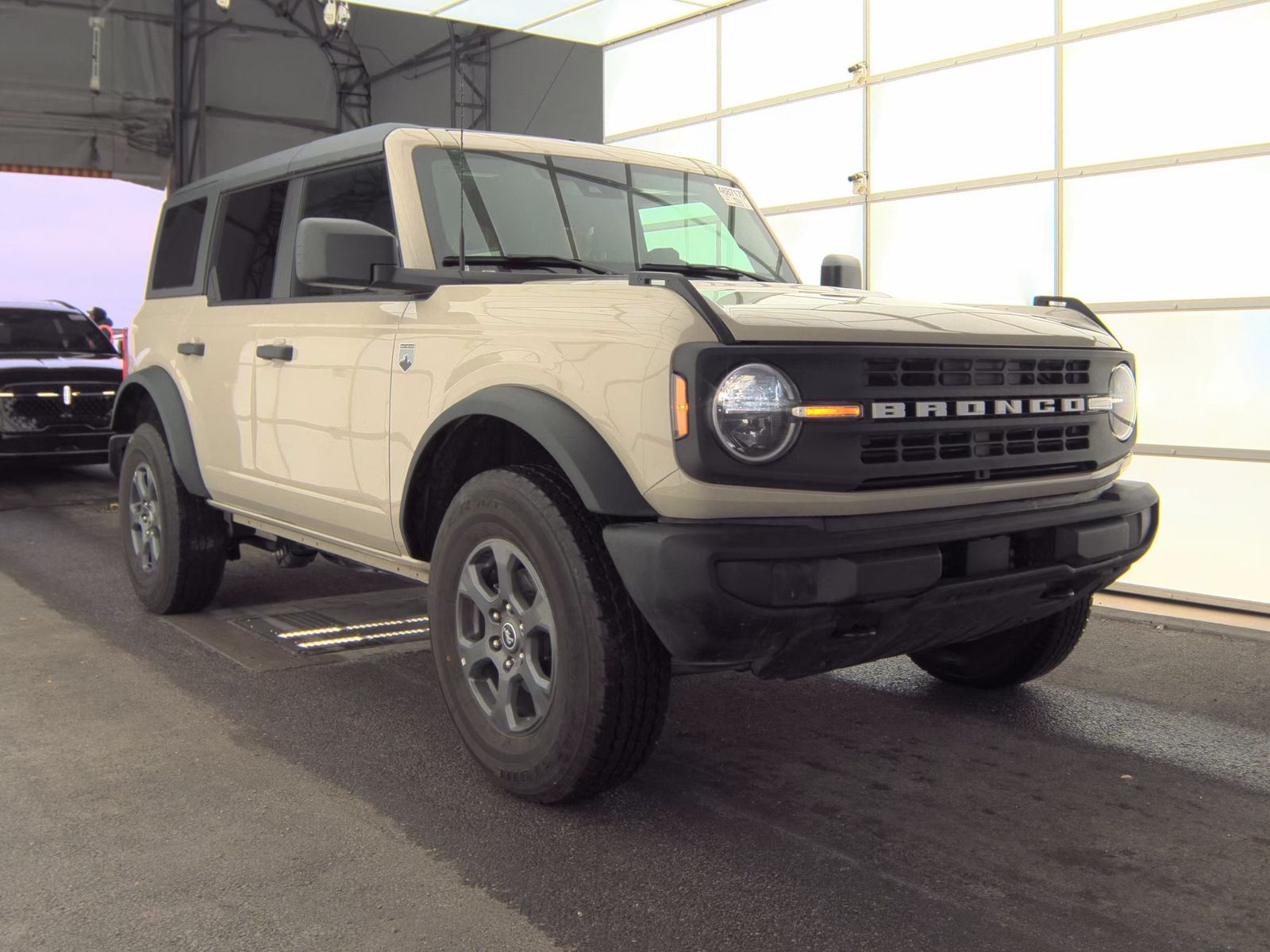 FORD BRONCO - 5