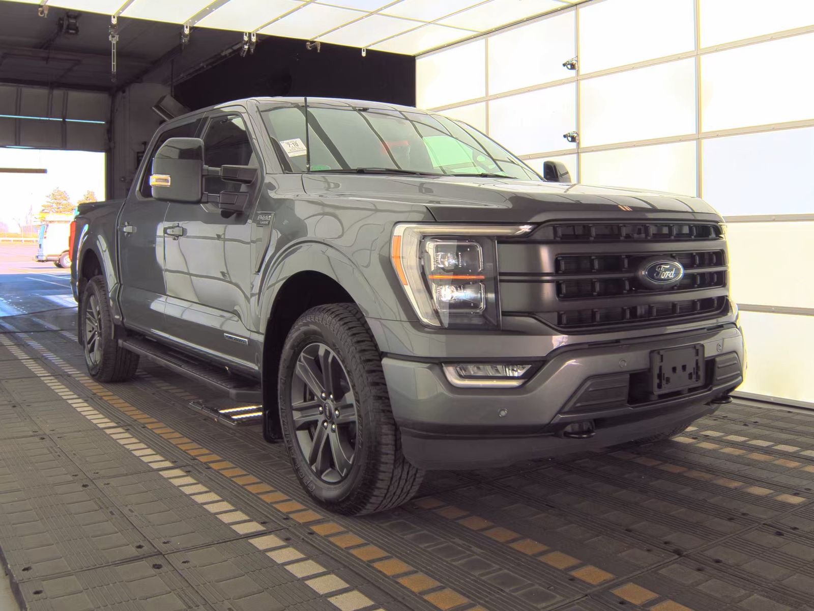 2023 Ford F-150 Hybrid Lariat AWD
