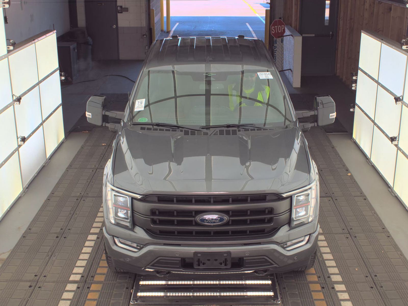 2023 Ford F-150 Hybrid Lariat AWD