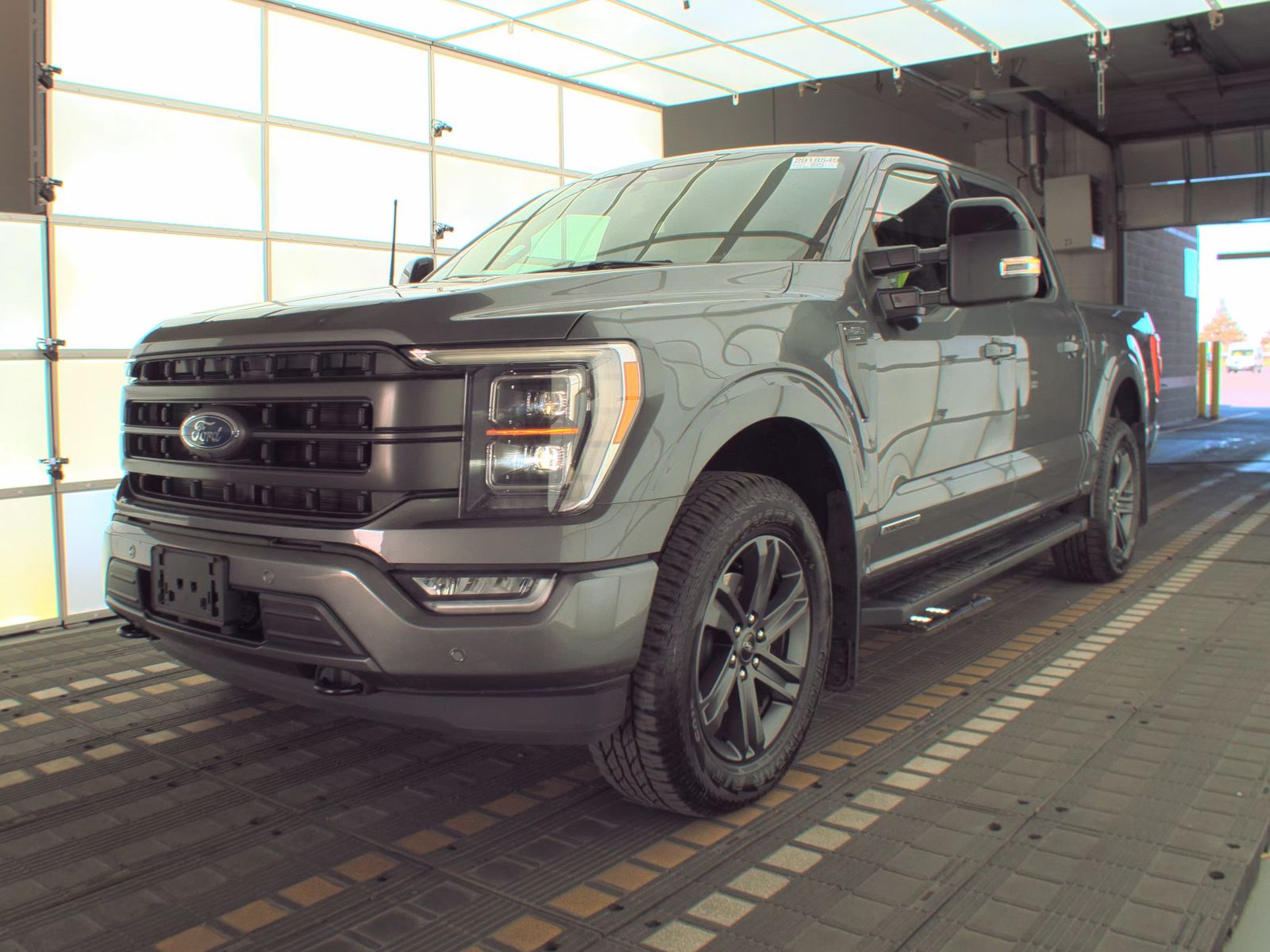 2023 Ford F-150 Hybrid Lariat AWD