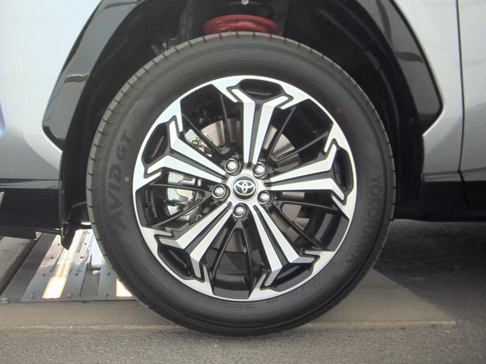 2025 Toyota RAV4 Plug-In Hybrid XSE AWD