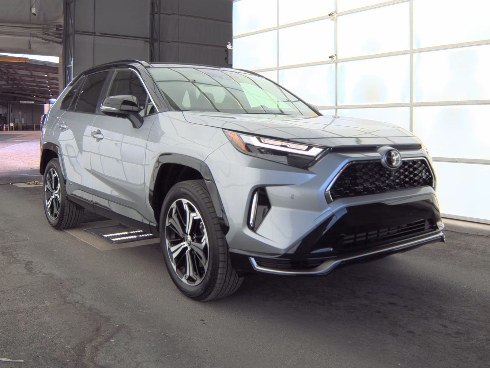 2025 Toyota RAV4 Plug-In Hybrid XSE AWD