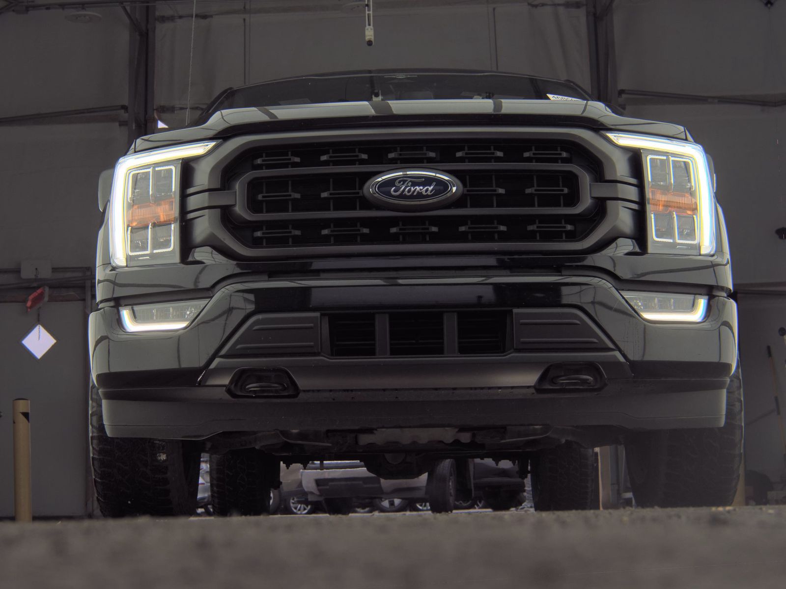 2023 Ford F-150 XLT AWD