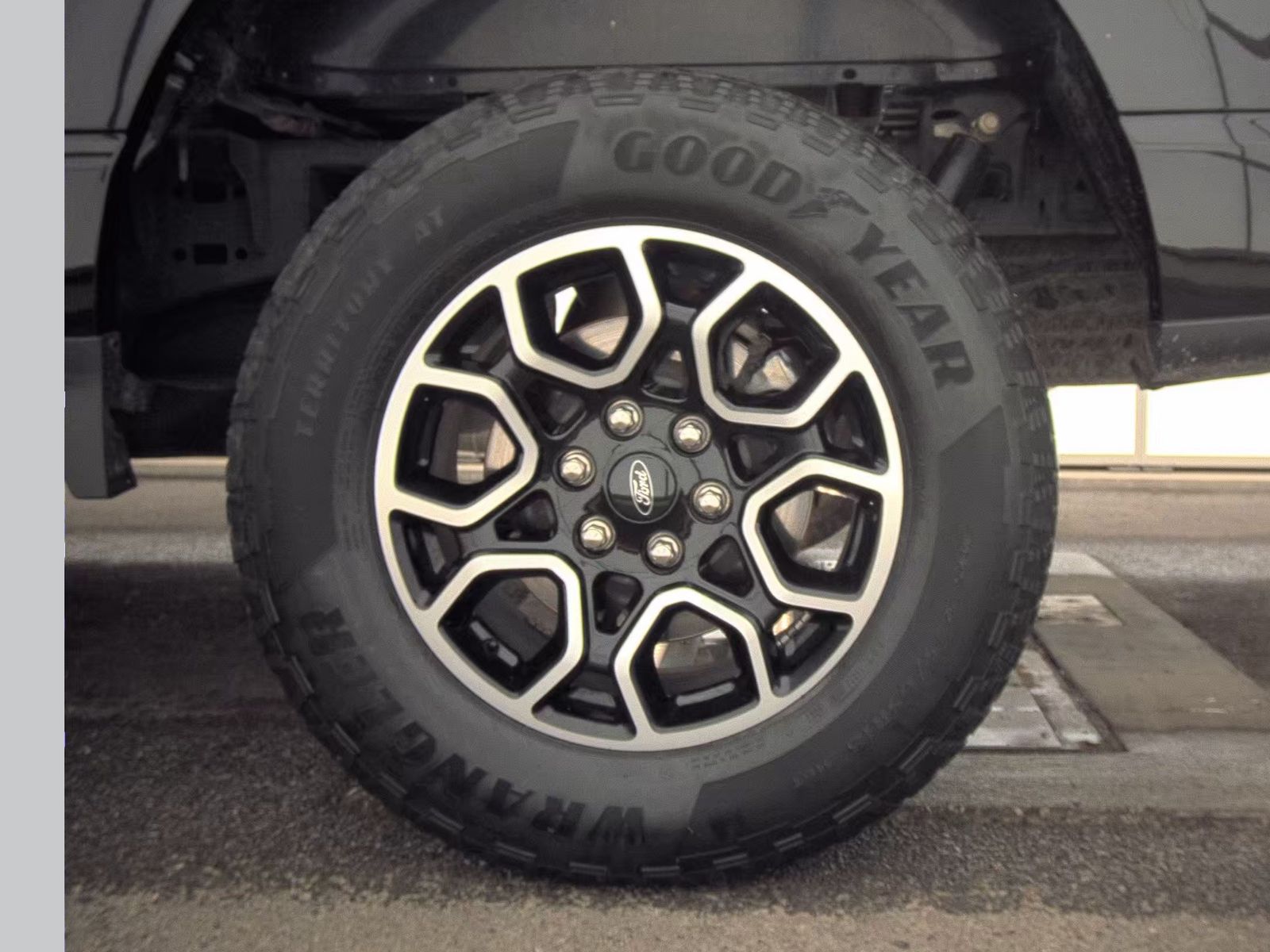 2023 Ford F-150 XLT AWD