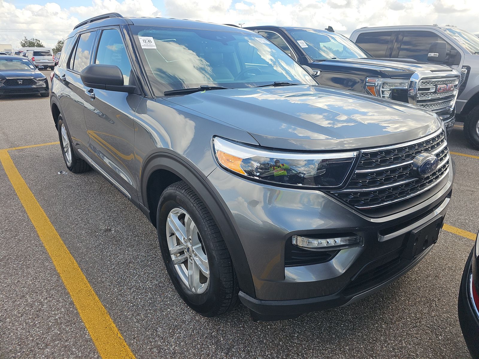 2023 Ford Explorer XLT AWD