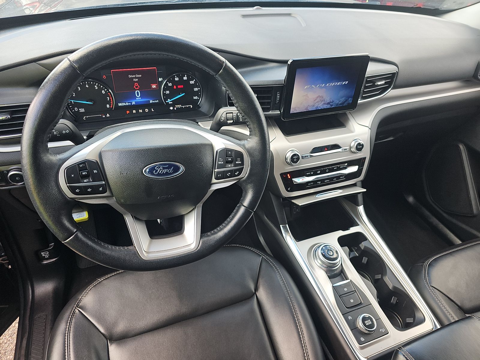 2023 Ford Explorer XLT AWD