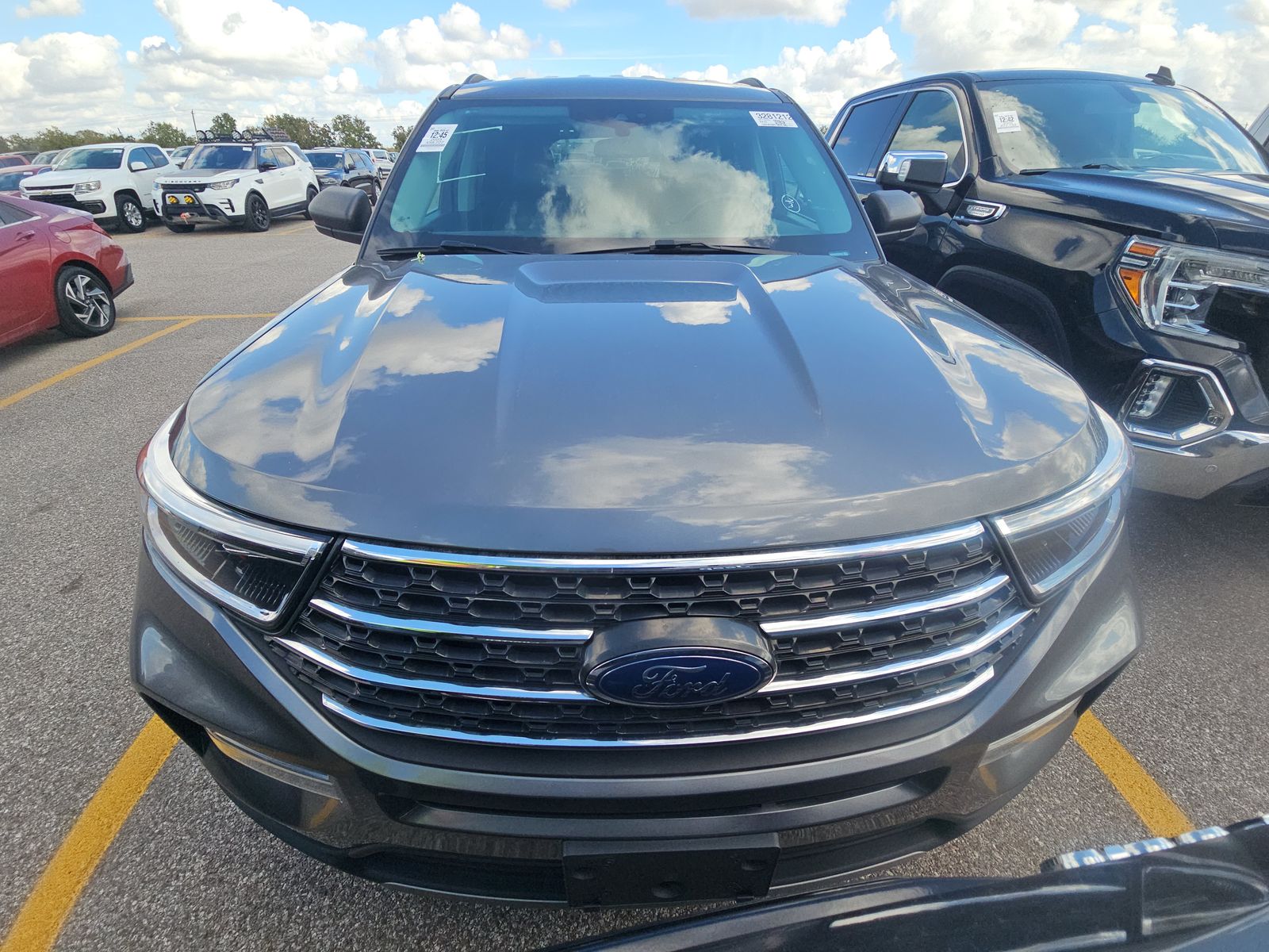 2023 Ford Explorer XLT AWD