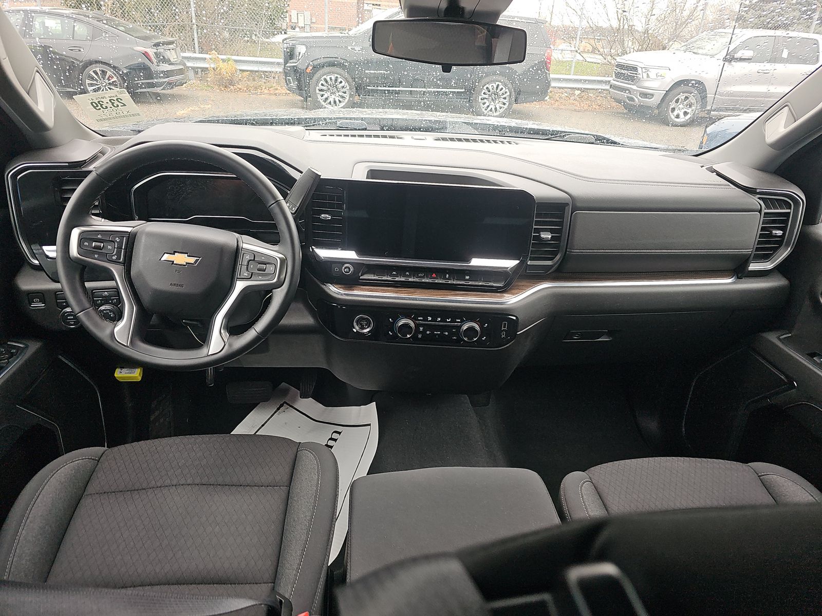 2023 Chevrolet Silverado 1500 LT AWD