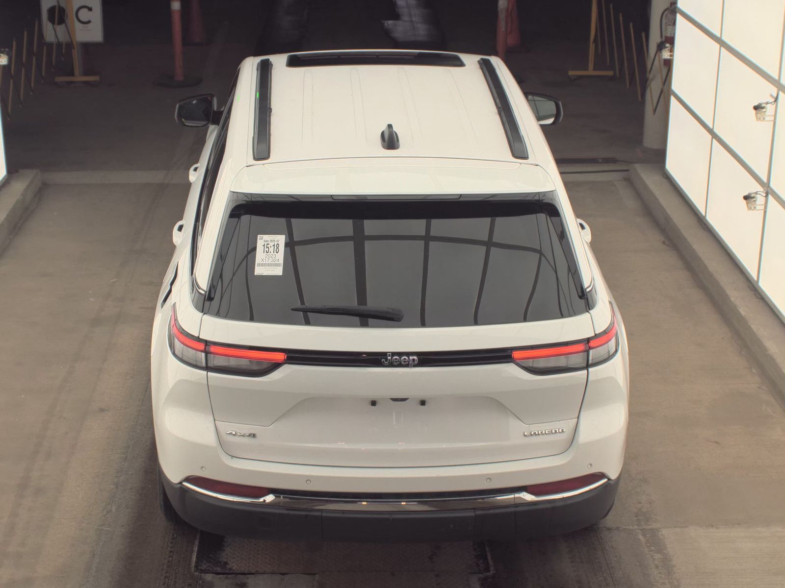 2023 Jeep Grand Cherokee Laredo AWD